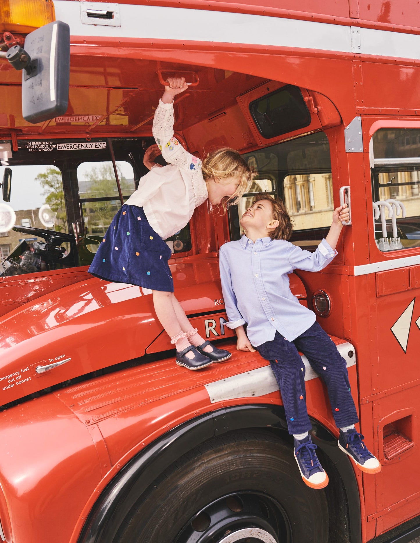 Embroidered Pull-On Trousers-College Navy Apples