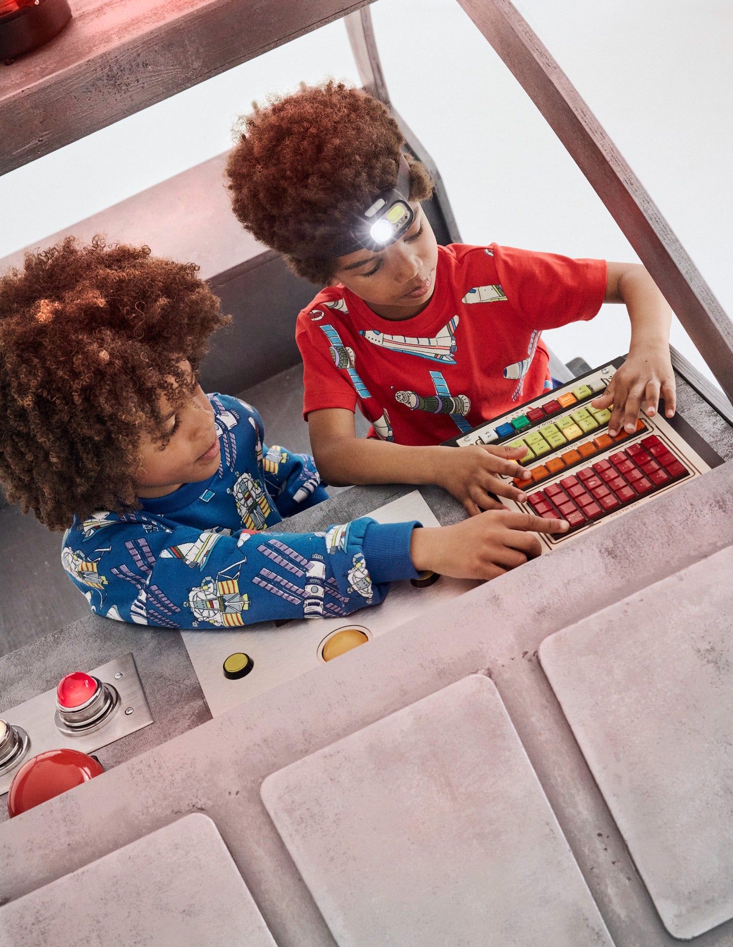 Glow-In-The-Dark T-shirt-Poppy Red Satellite