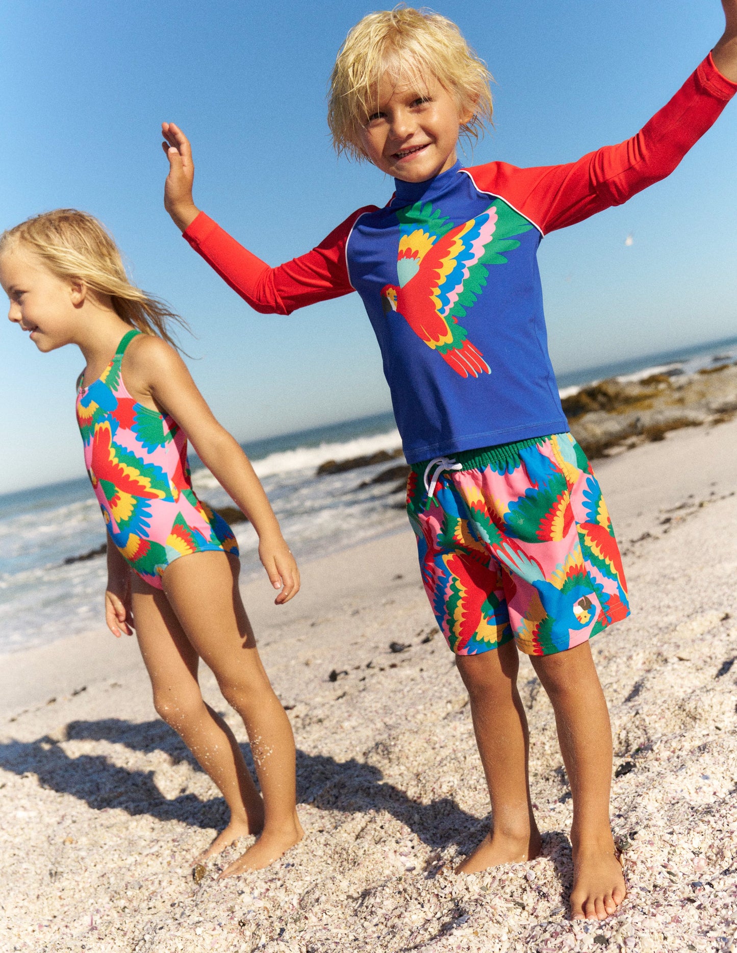 Logo Rash Vest-Multi Rainbow Parrot