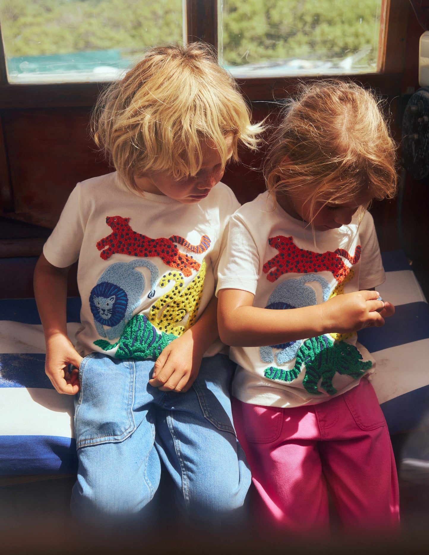 Short Sleeve Bouclé T-shirt-Soft Ivory Big Cats