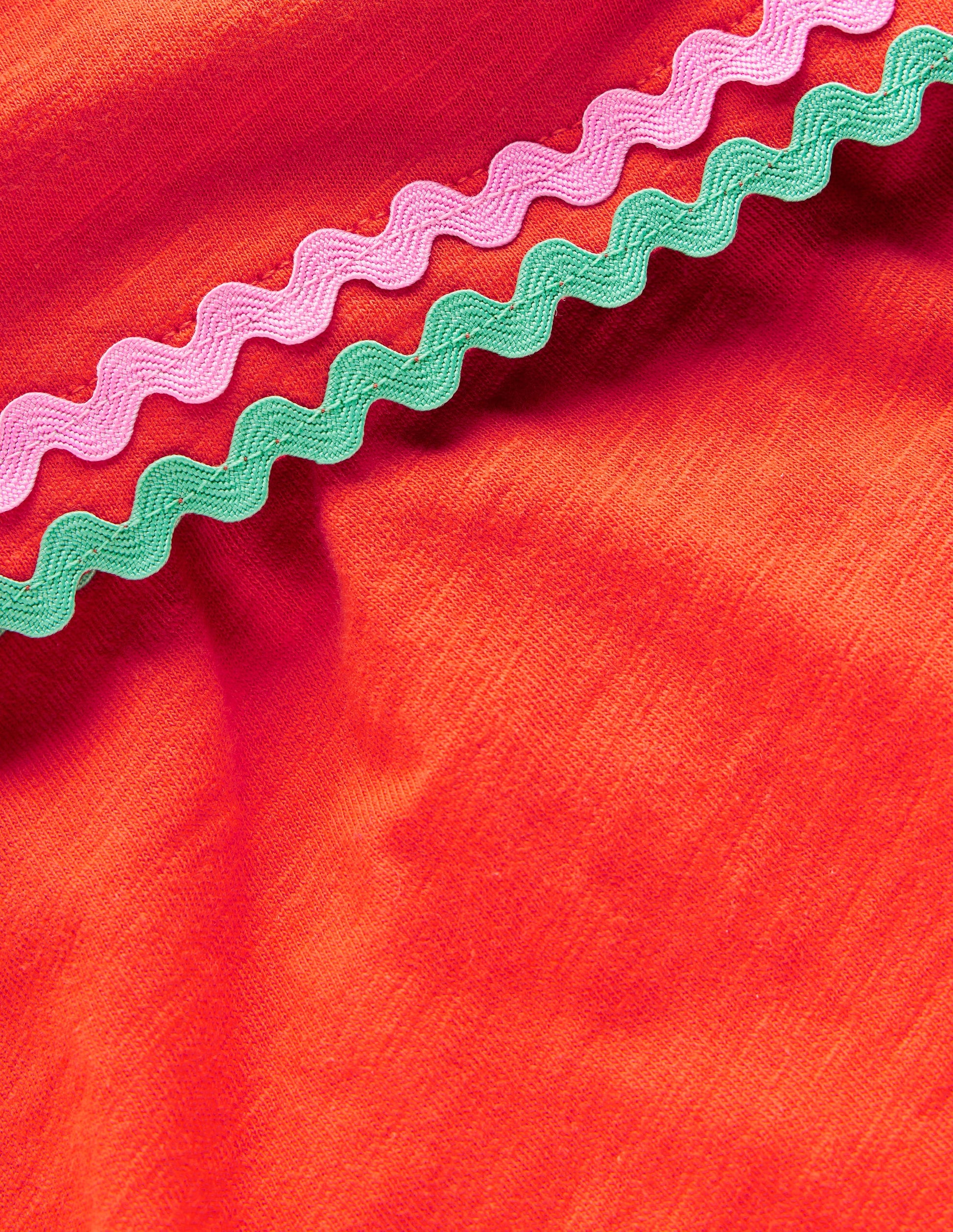 Trim Detail Pretty Top-Firecracker Red-3