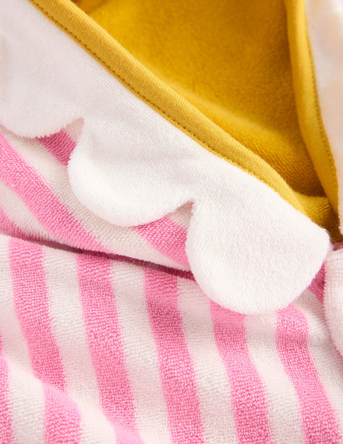 Novelty Towelling Throw-on-Pink Flower