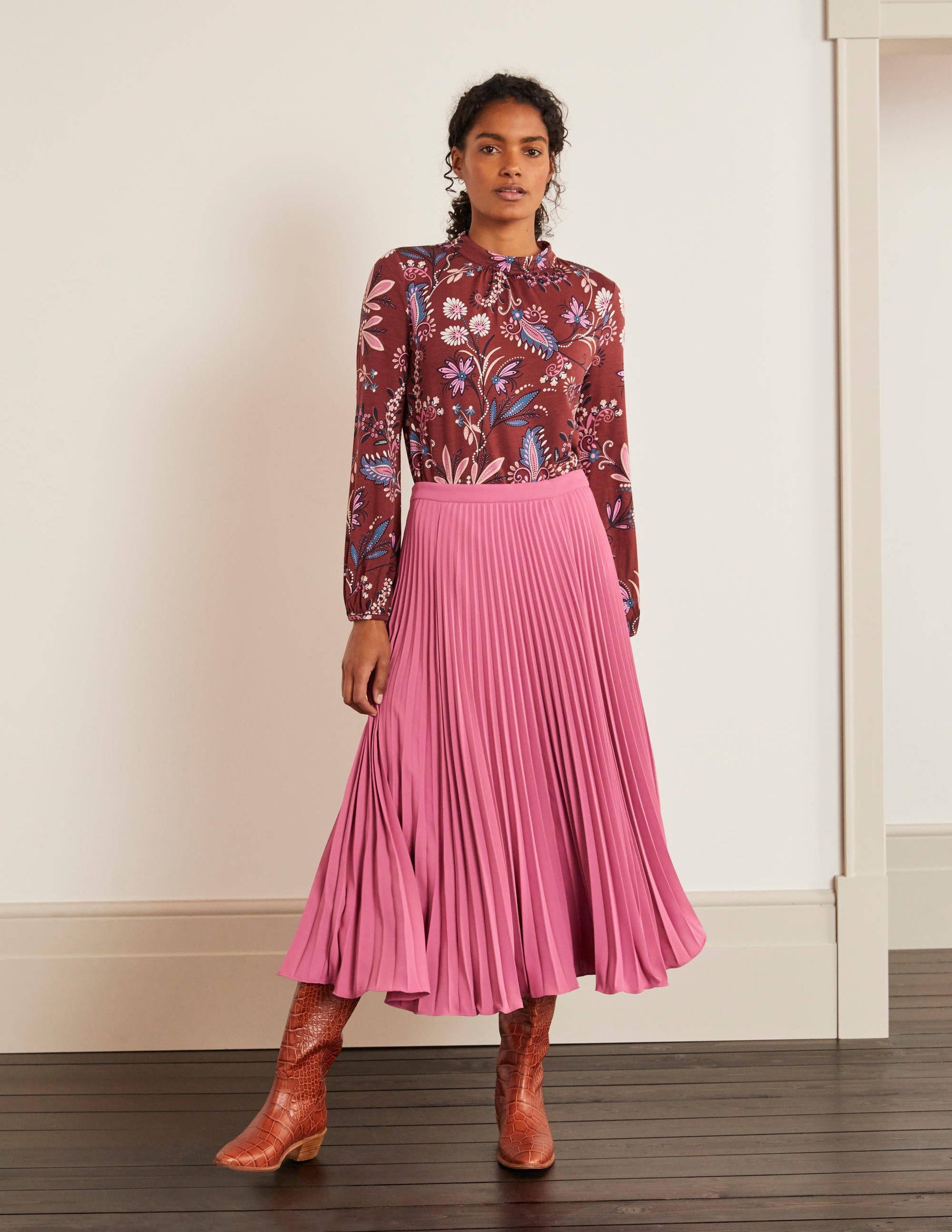 Natasha Jersey Top-Maroon, Heritage Bloom-1