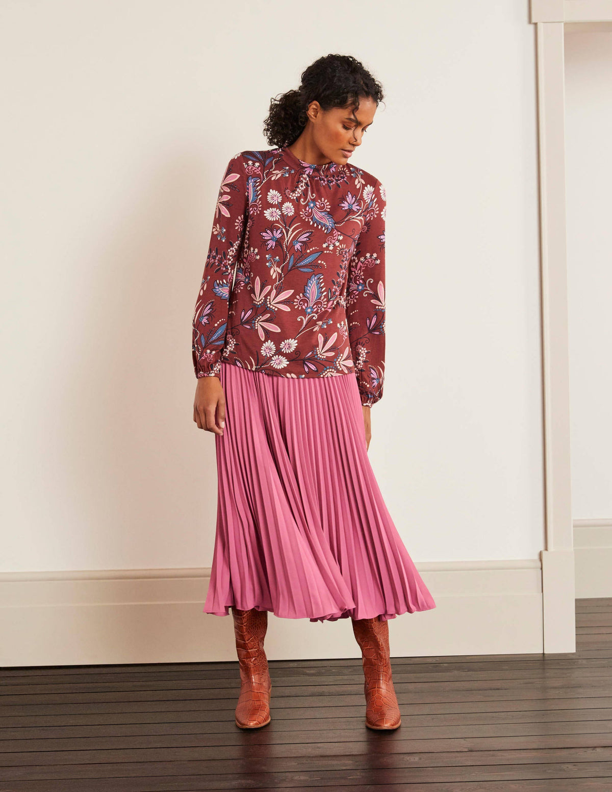 Natasha Jersey Top-Maroon, Heritage Bloom - Image 3