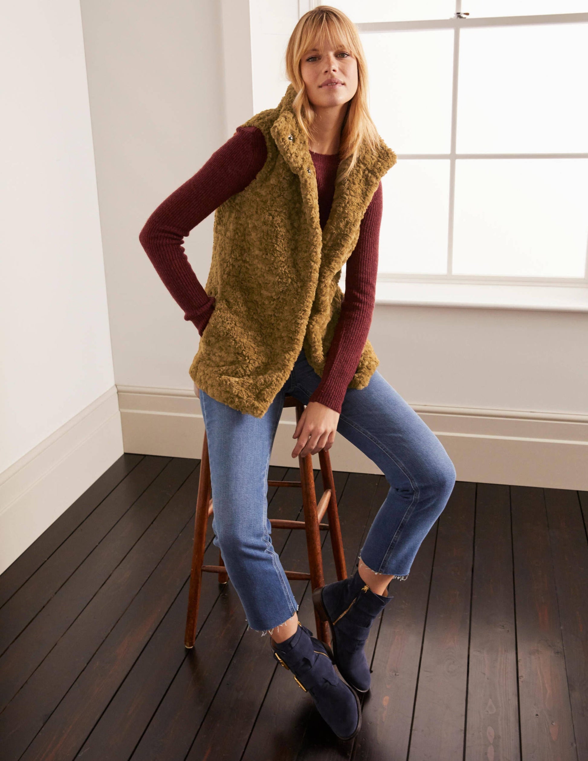 Haddon Faux Fur Gilet-Camel-1
