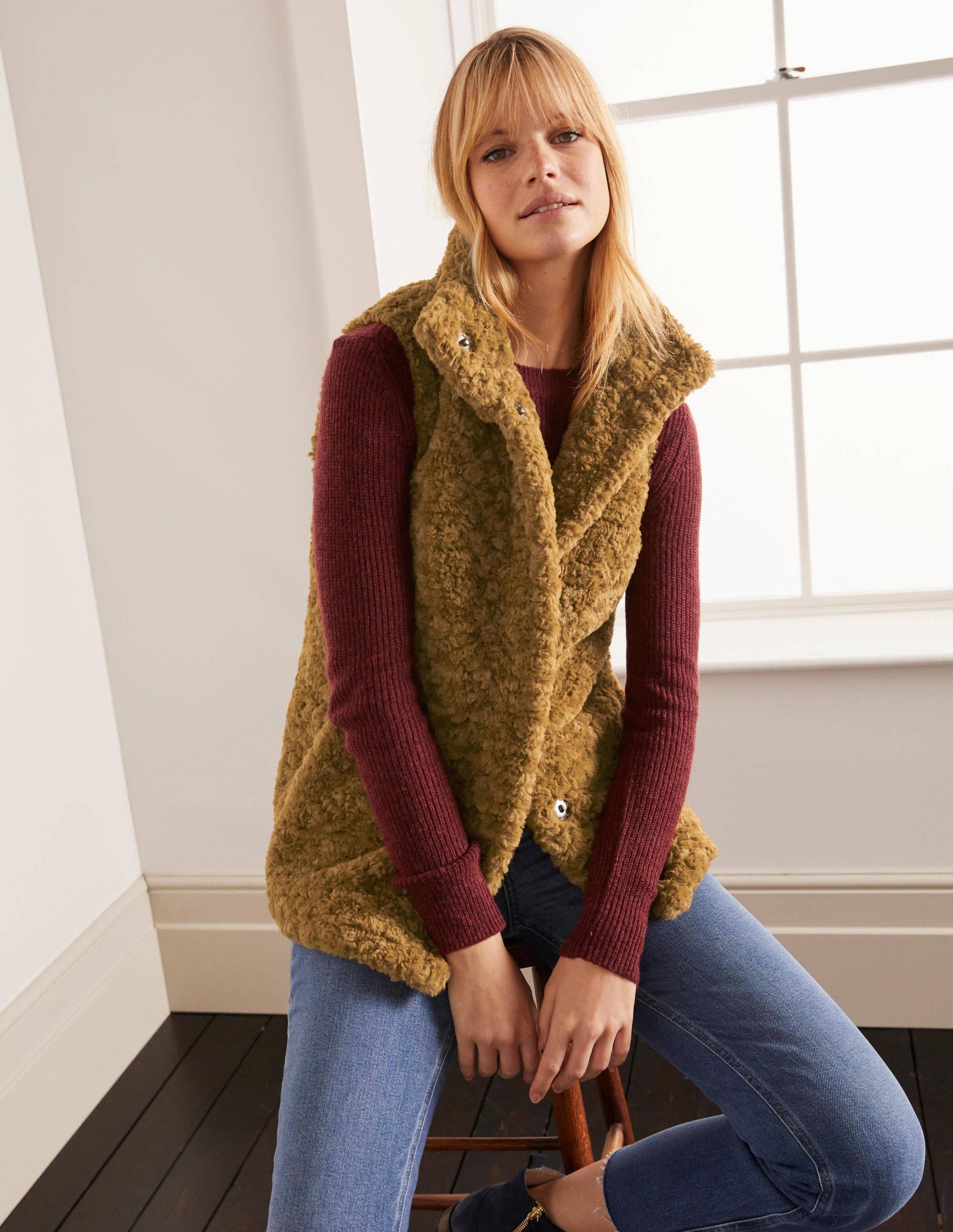 Haddon Faux Fur Gilet-Camel-3