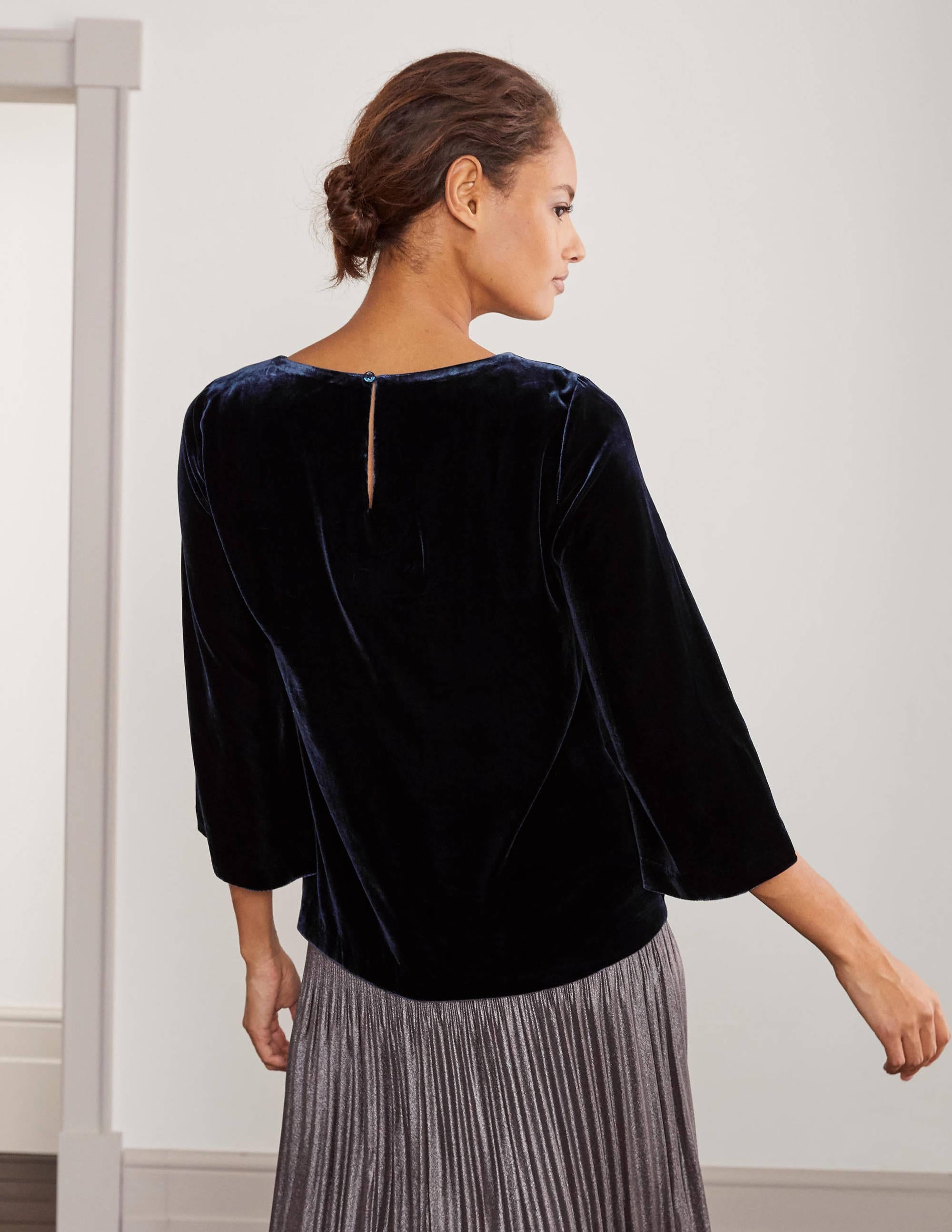 Kate Velvet Top-Navy - Image 2