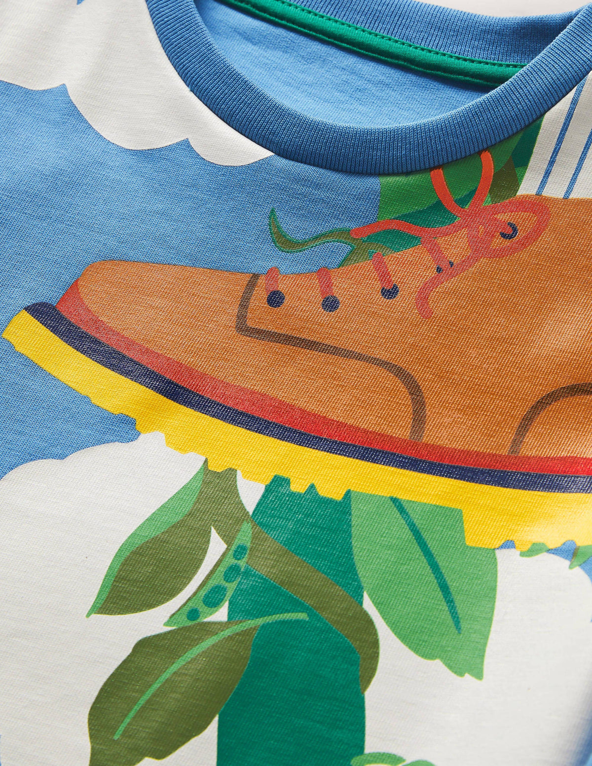 Graphic Fairytale T-shirt-Bluebell Beanstalk-3
