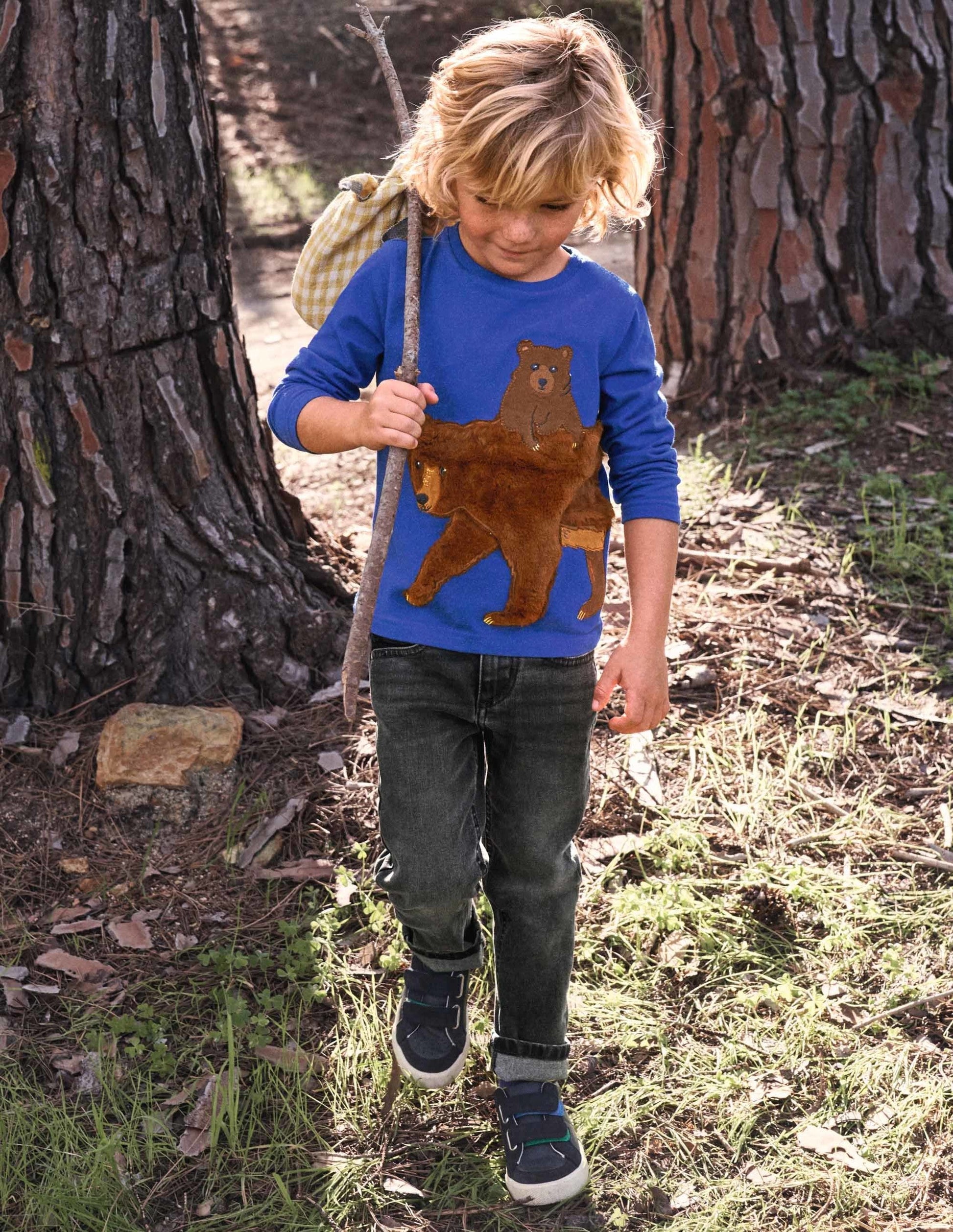Forest Appliqué T-shirt-Brilliant Blue Bear-4