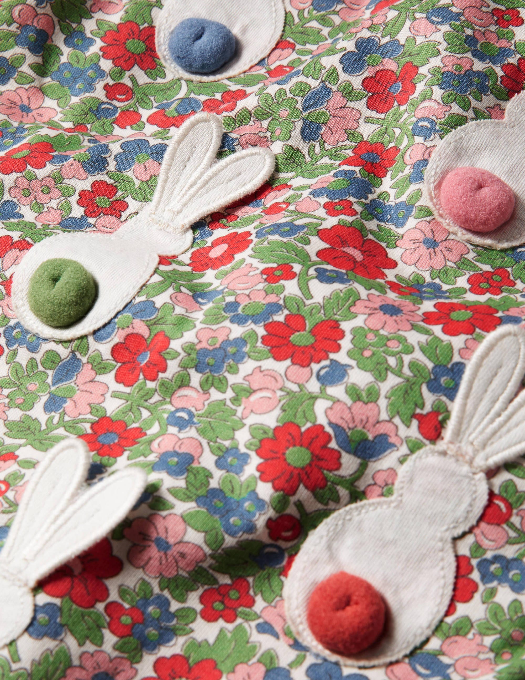 3D Flutter T-shirt-Multi Vintage Bloom Bunnies - Image 3