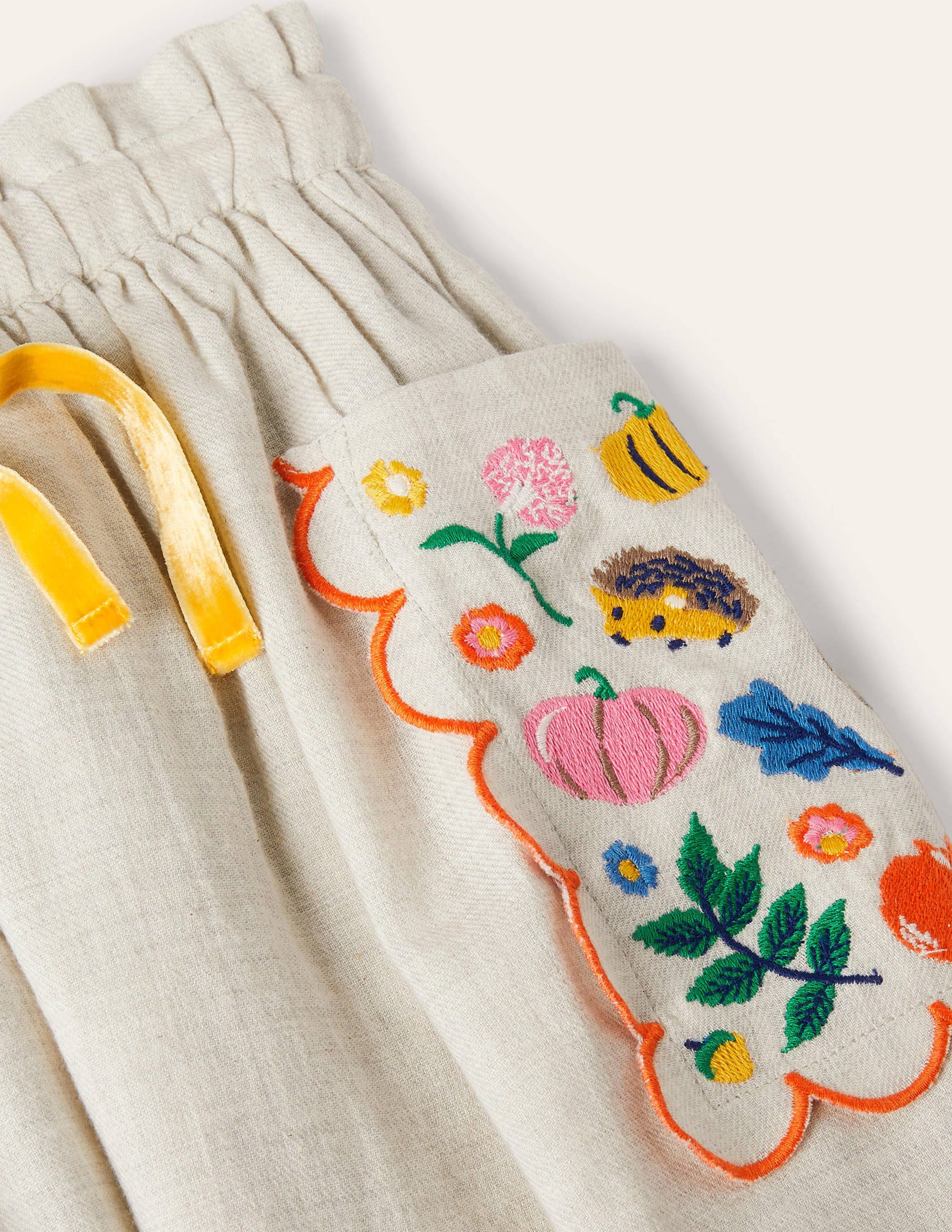 Embroidered Pocket Skirt-Oatmeal Embroidery - Image 3