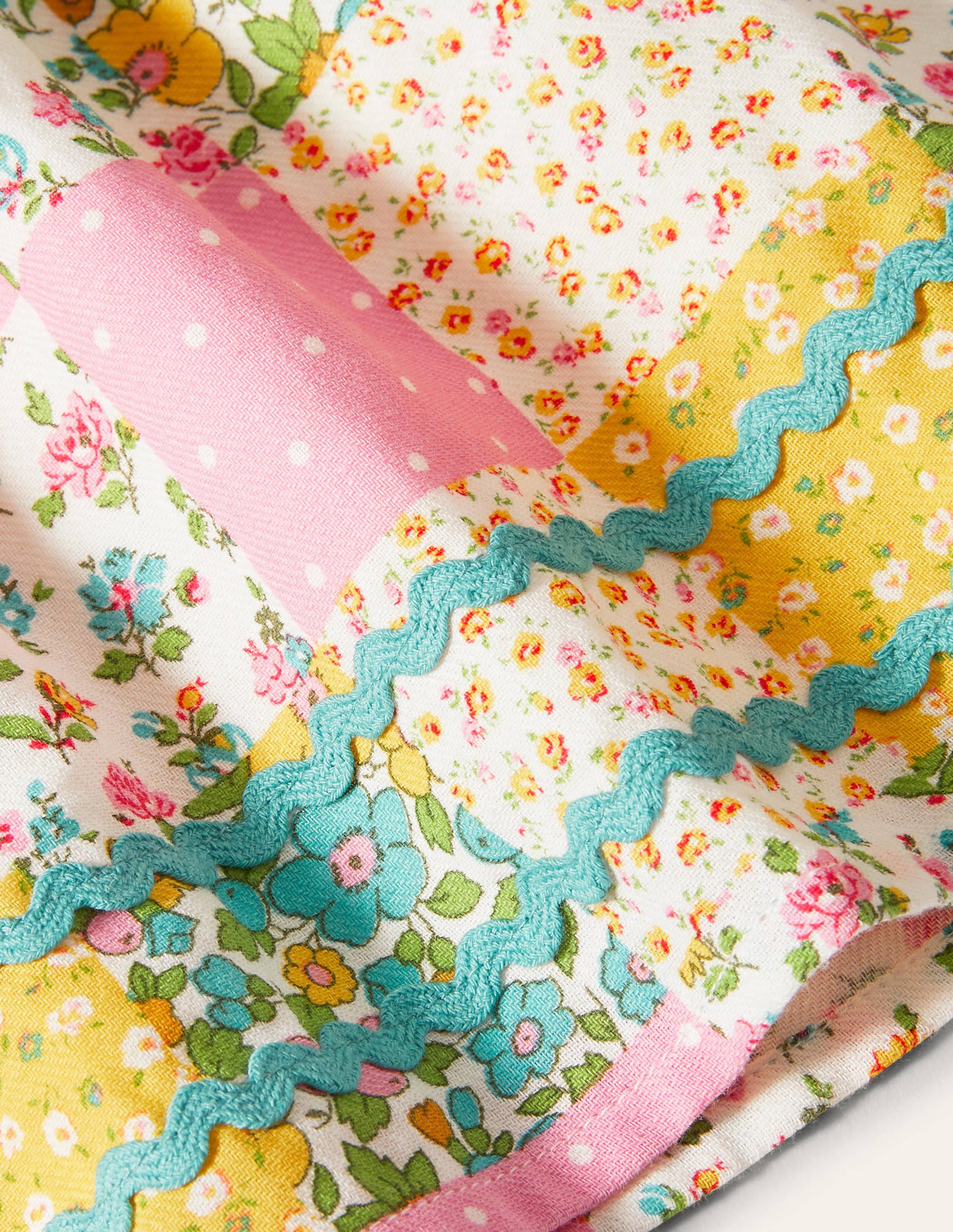 Patchwork Pinnie Set-Multi Patchwork Floral - Image 3