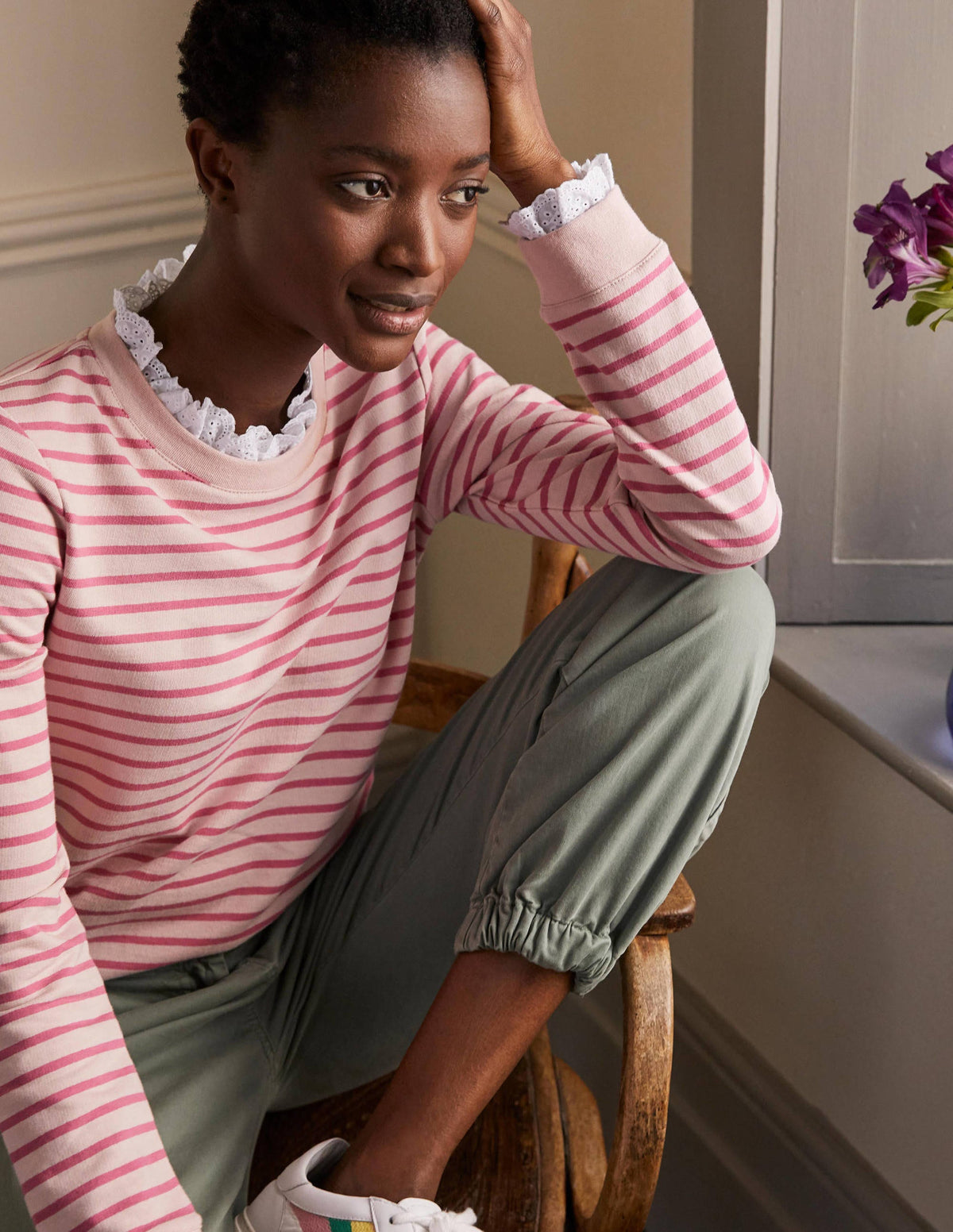 Holly Jersey Sweatshirt-Milkshake/ Vintage Cherry-1