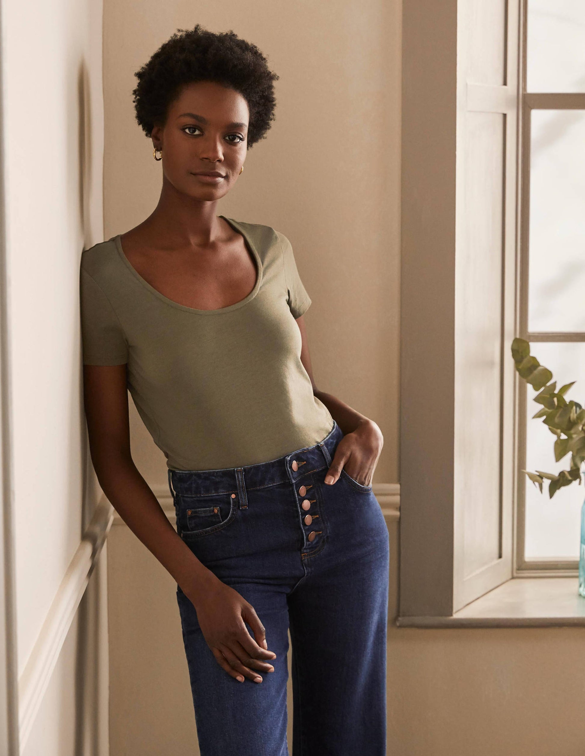 Supersoft Scoop Tee-Classic Khaki-1