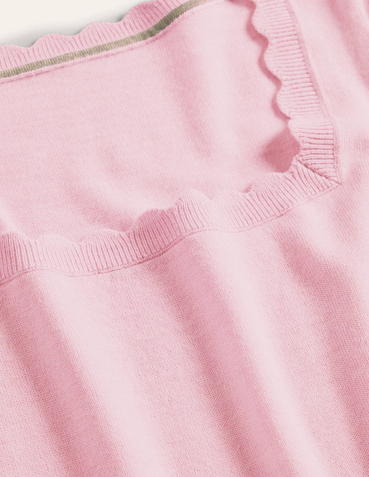 Merino Scallop Knitted Top-Coconut Ice - Image 6