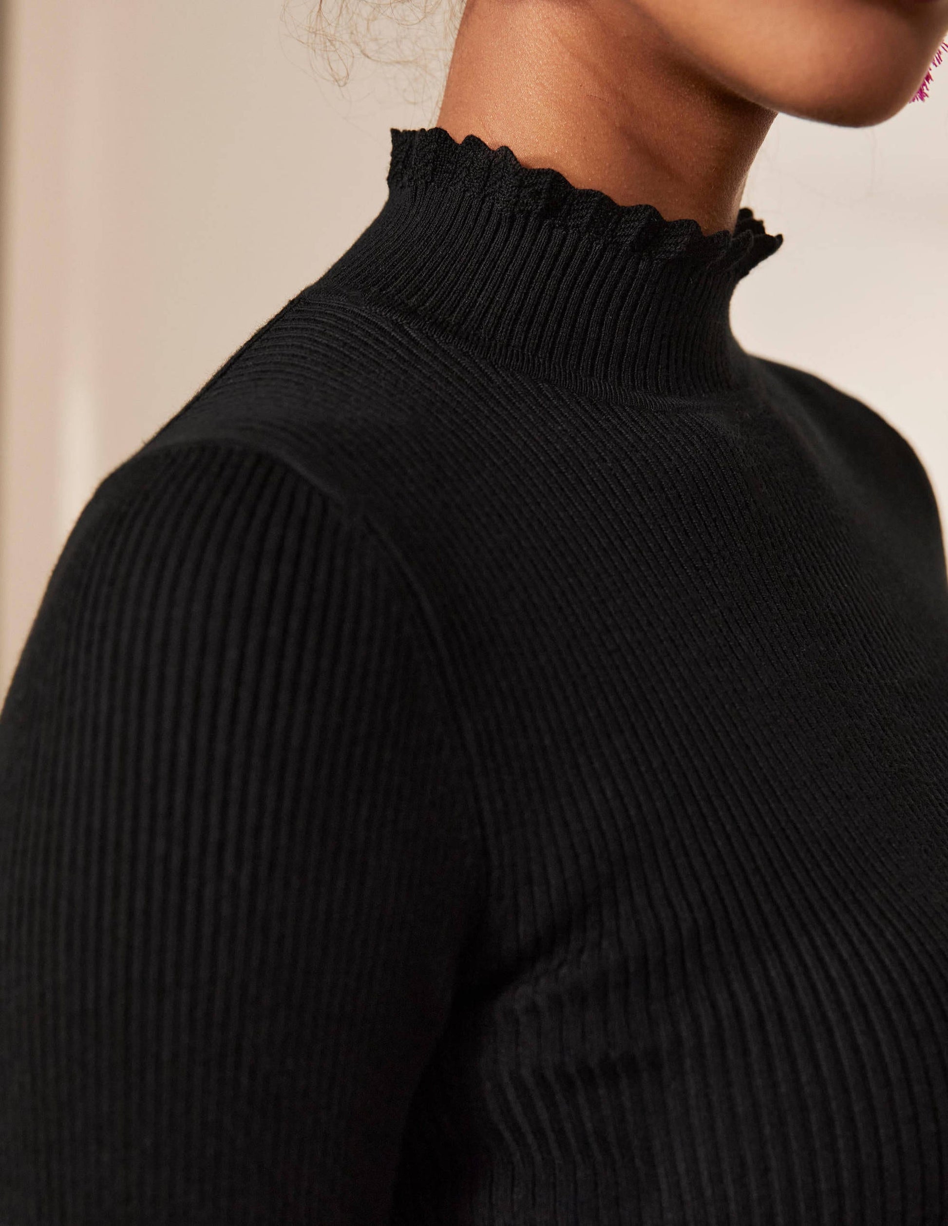 Scallop High Neck Jumper-Black-2
