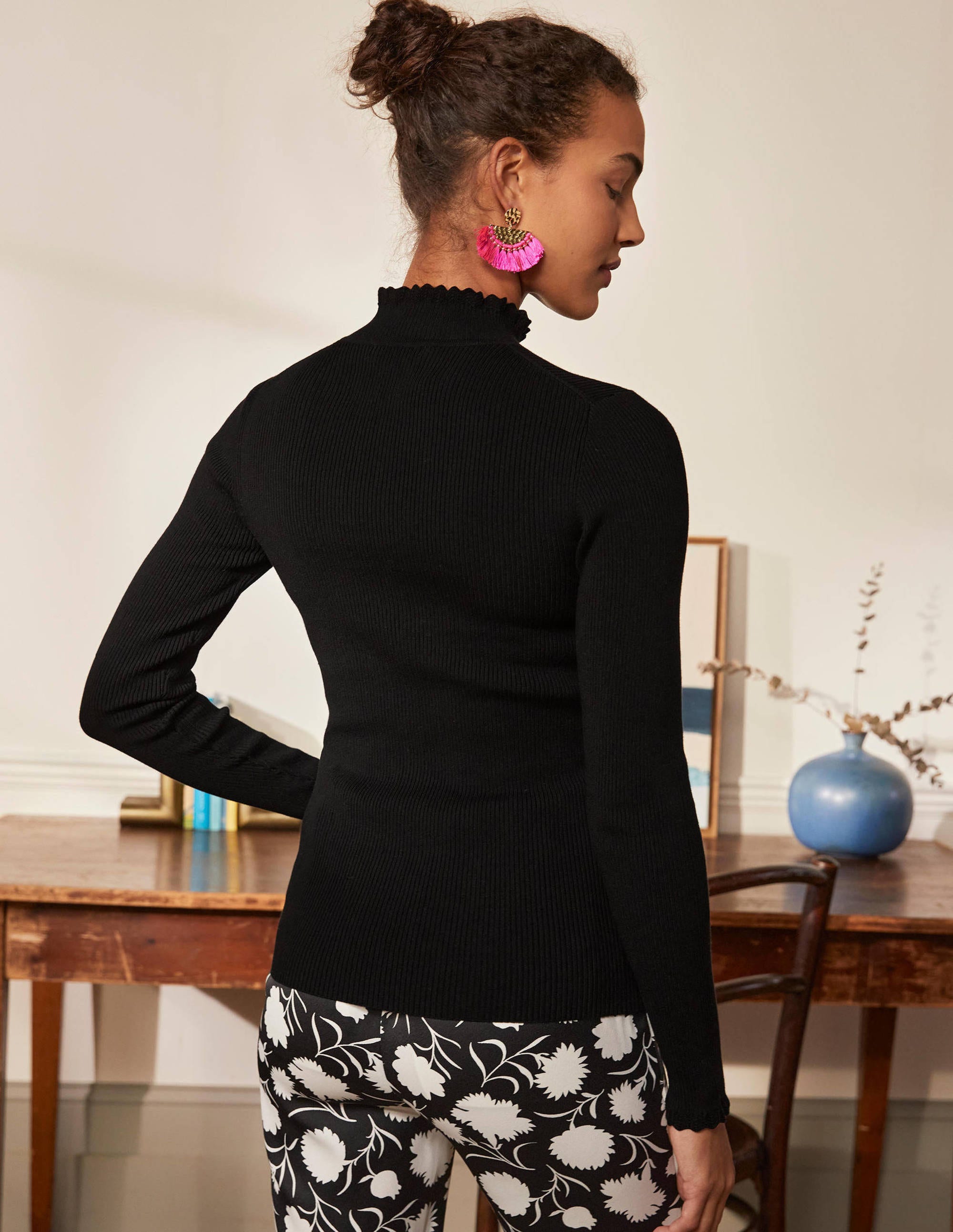 Scallop High Neck Jumper-Black - Image 3