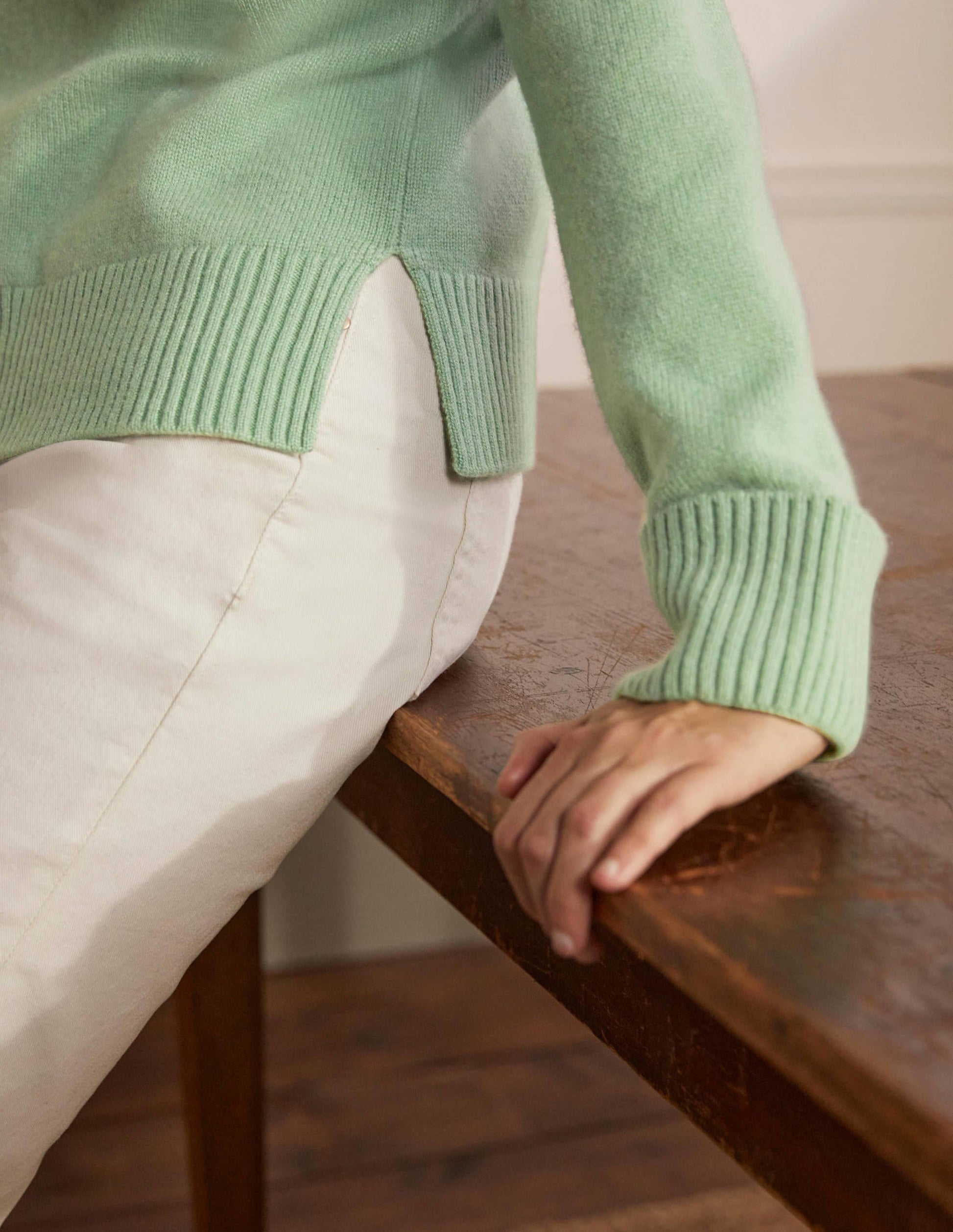 Cashmere Cuff Detail Jumper-Peridot Green-2