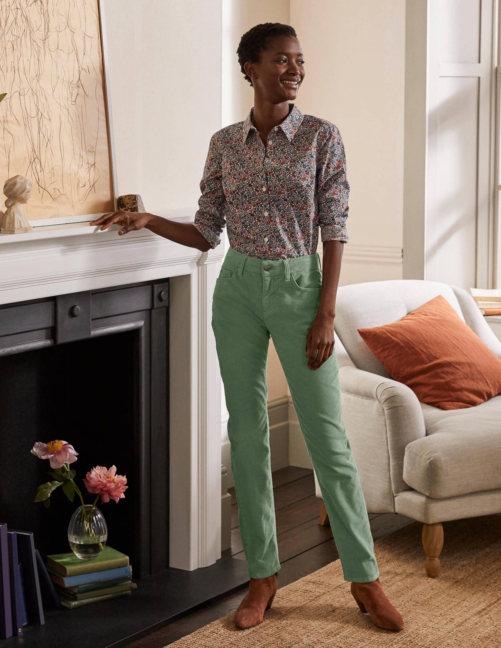 Cord Girlfriend Jeans-Light Olive-6