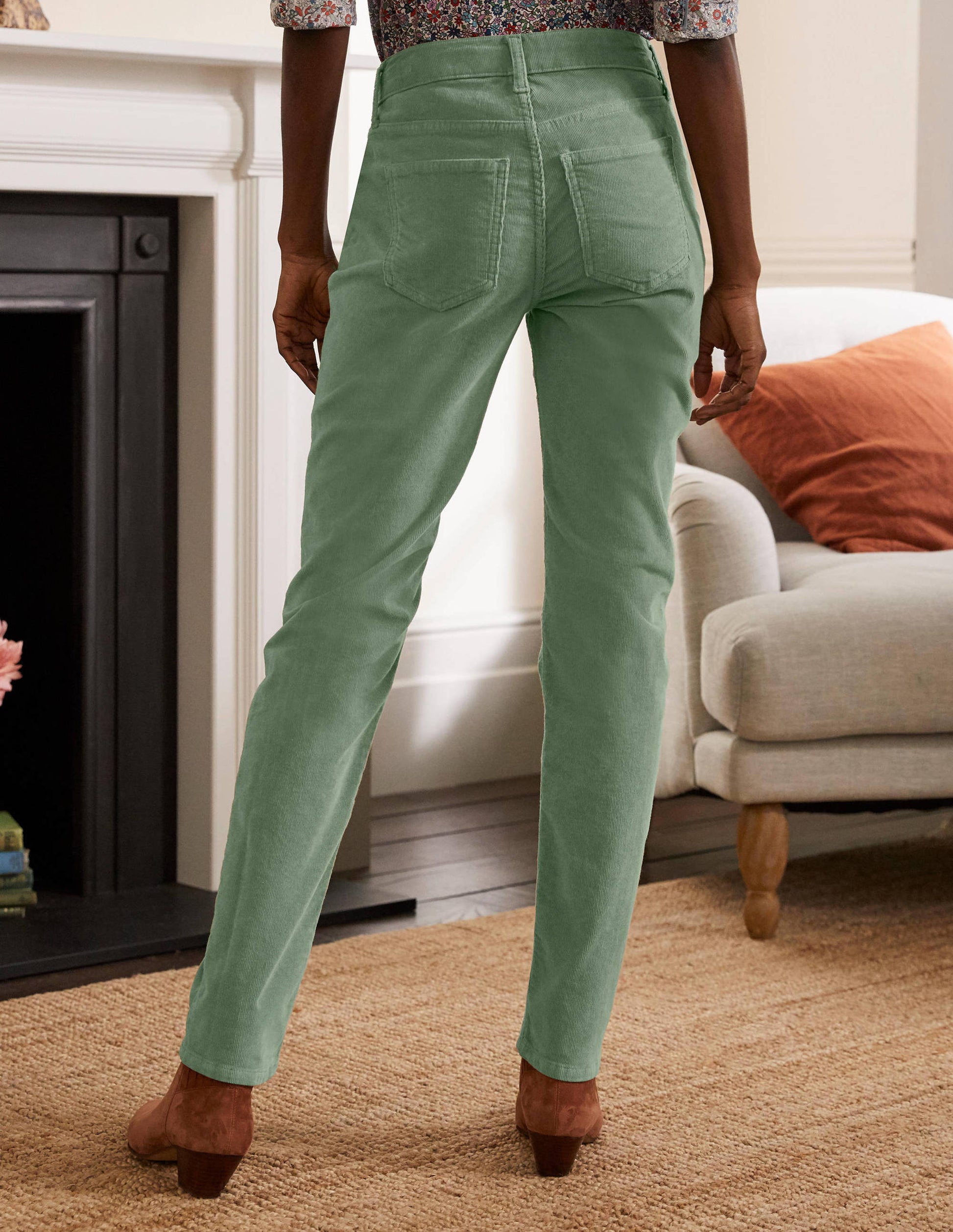 Cord Girlfriend Jeans-Light Olive-3