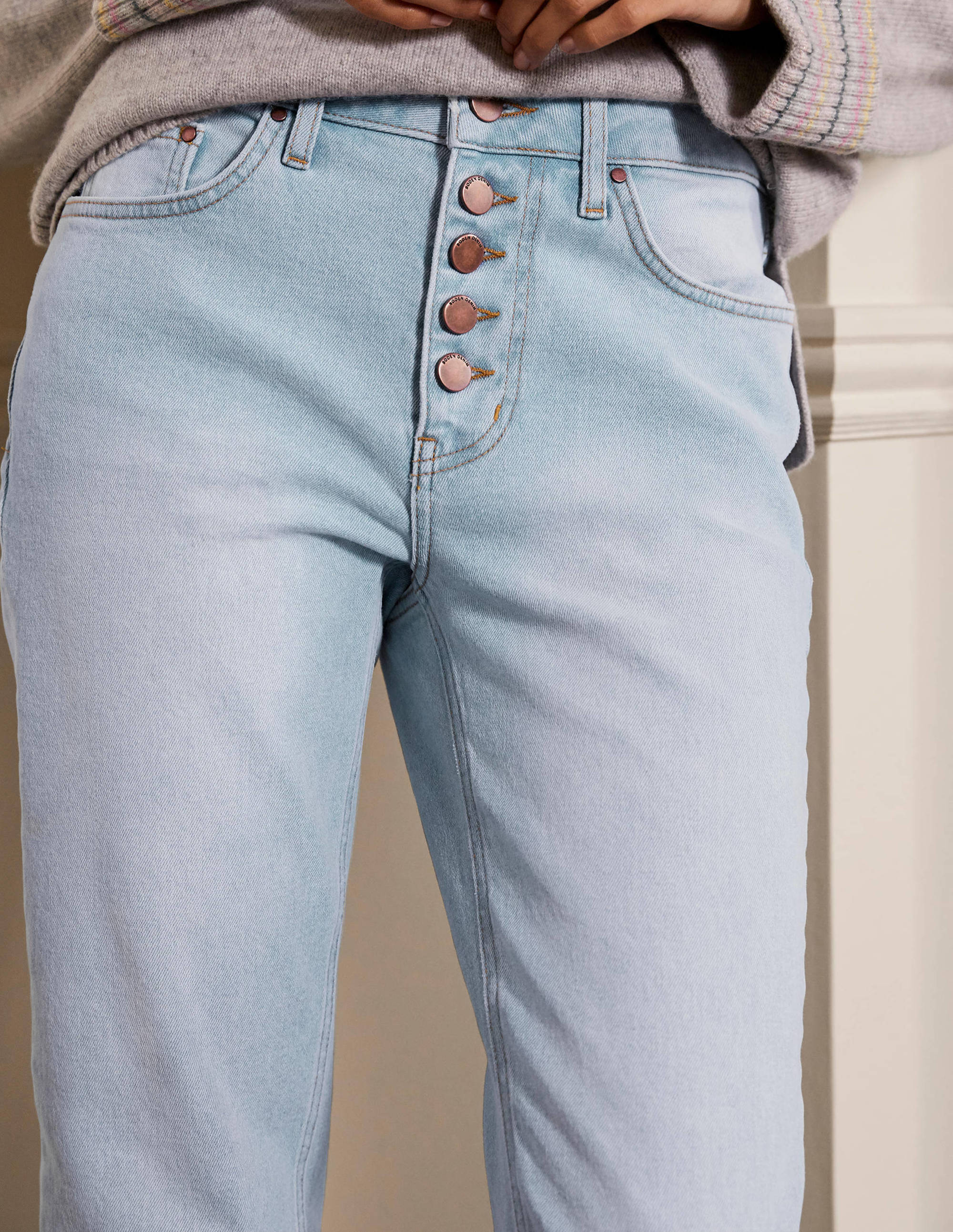 Girlfriend Jeans-Pale Blue Wash - Image 3