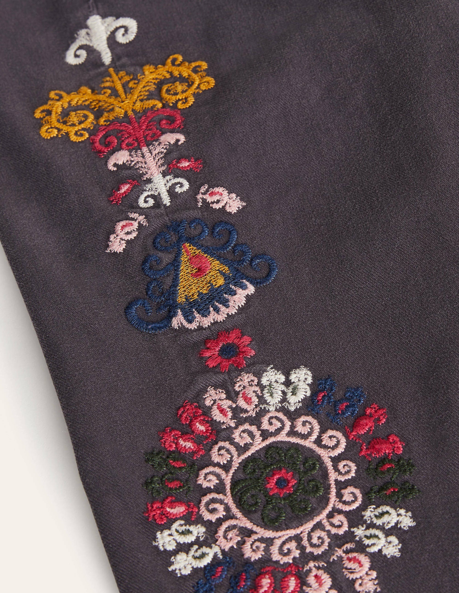 Girlfriend Jeans-Asphalt Embroidered-7