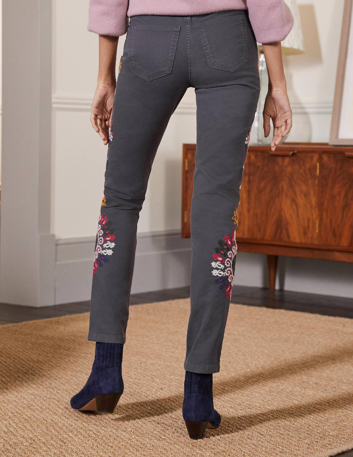 Girlfriend Jeans-Asphalt Embroidered - Image 3