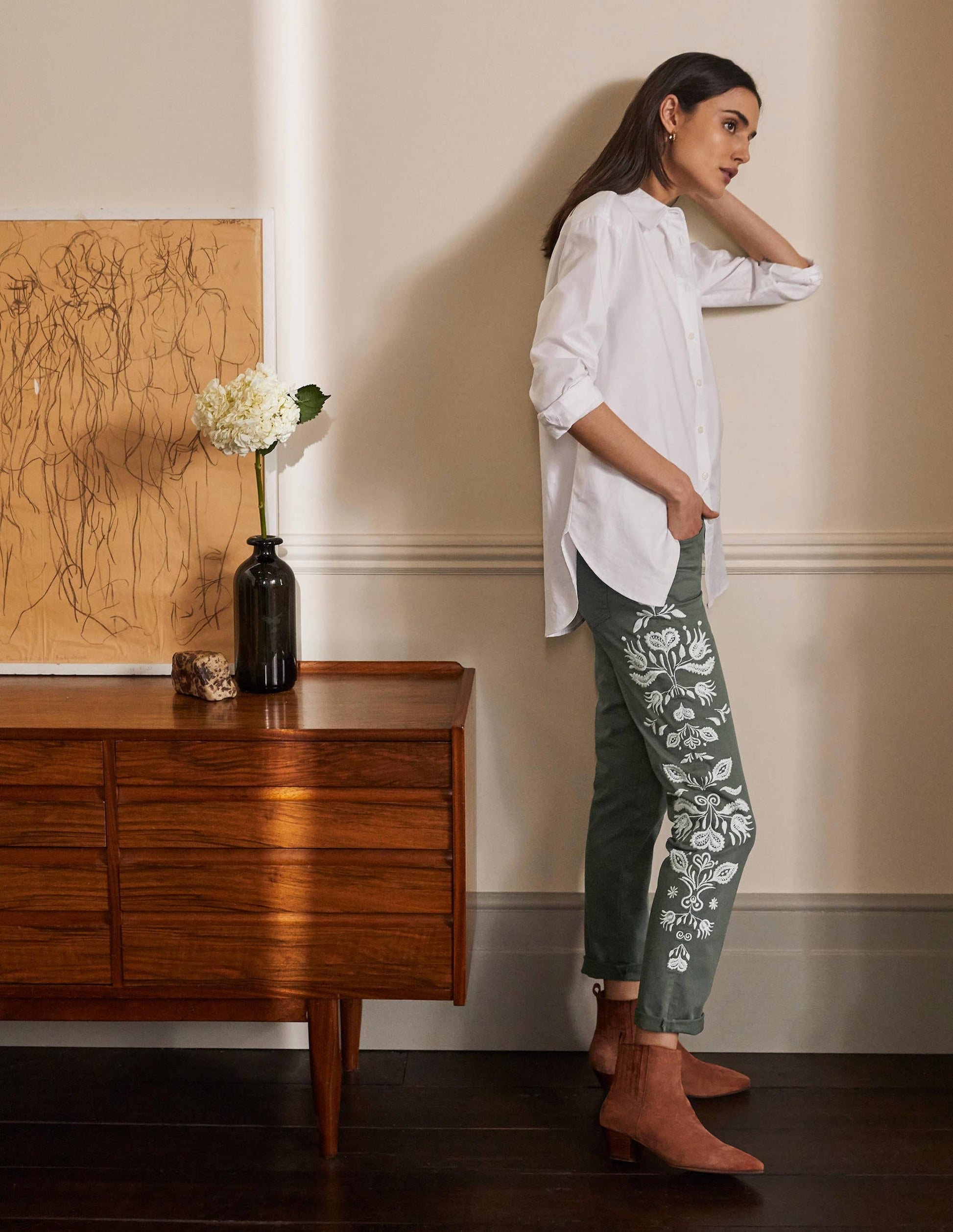 Girlfriend Jeans-Alder Embroidered-1