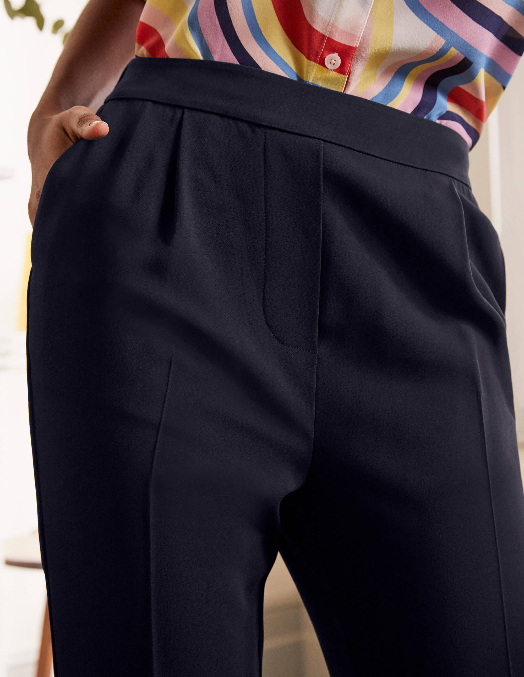 Albemarle Pull On Trousers-Navy - Image 4