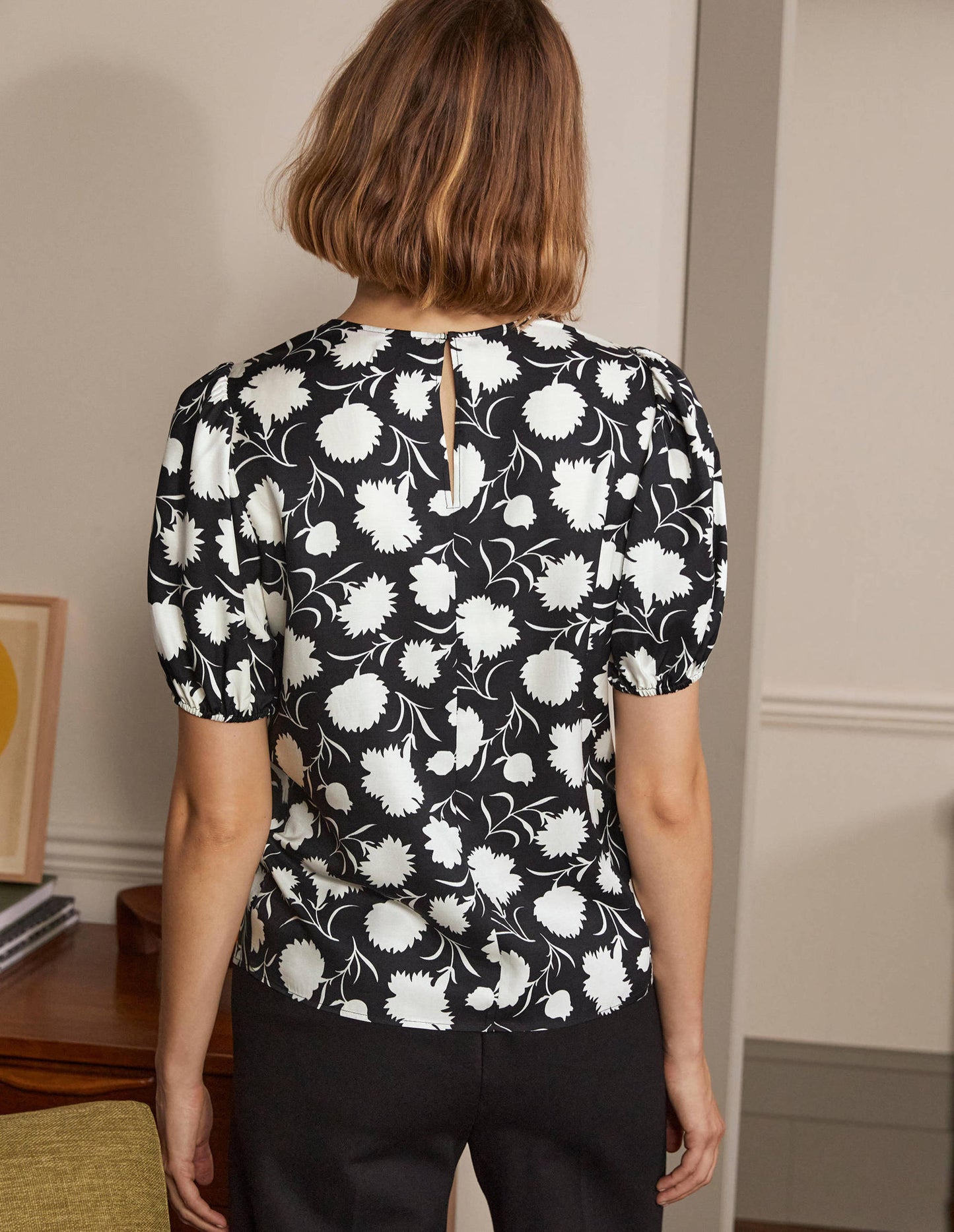 Adriana Puff Sleeve Top-Black, Leafy Bud