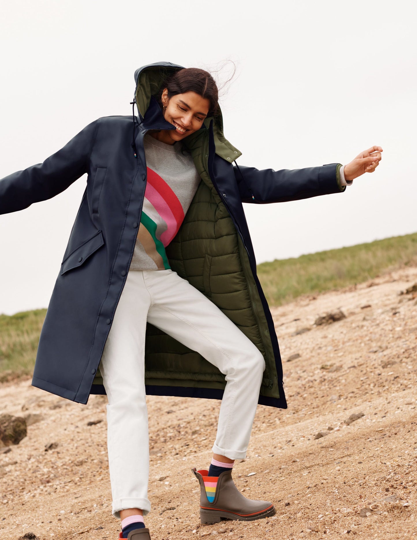 Bamburgh Raincoat-Navy/Khaki