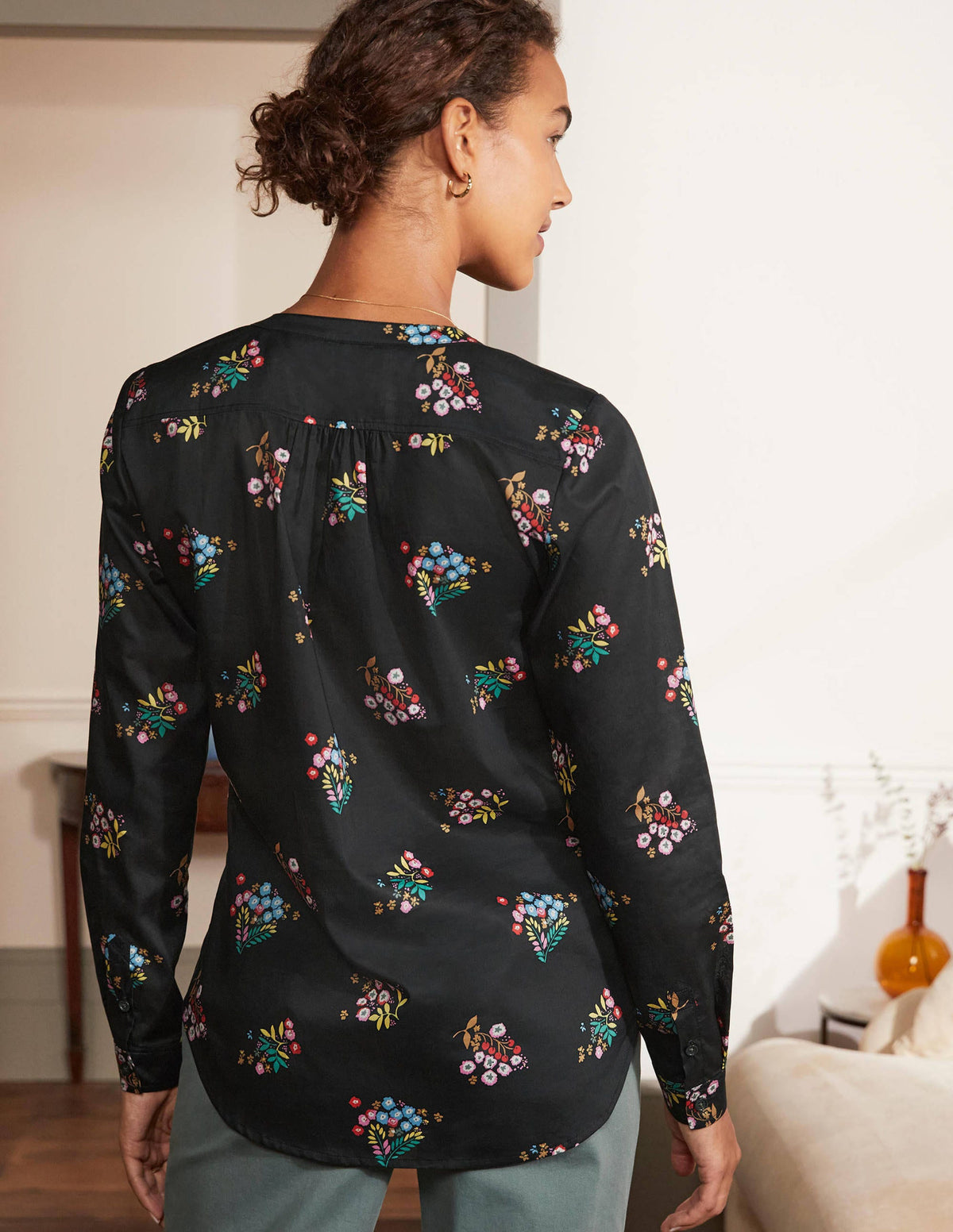 Relaxed Popover Cotton Shirt-Black, Delicate Spring - Image 2