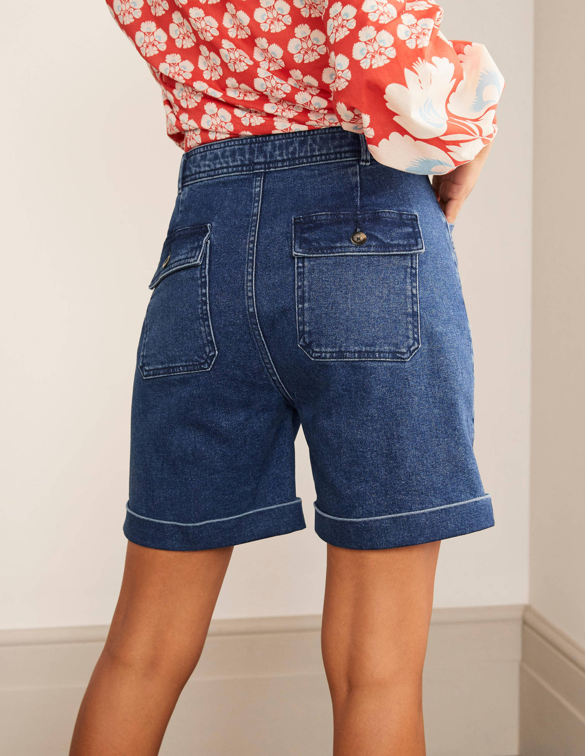 Abingdon Shorts-Mid Vintage - Image 2
