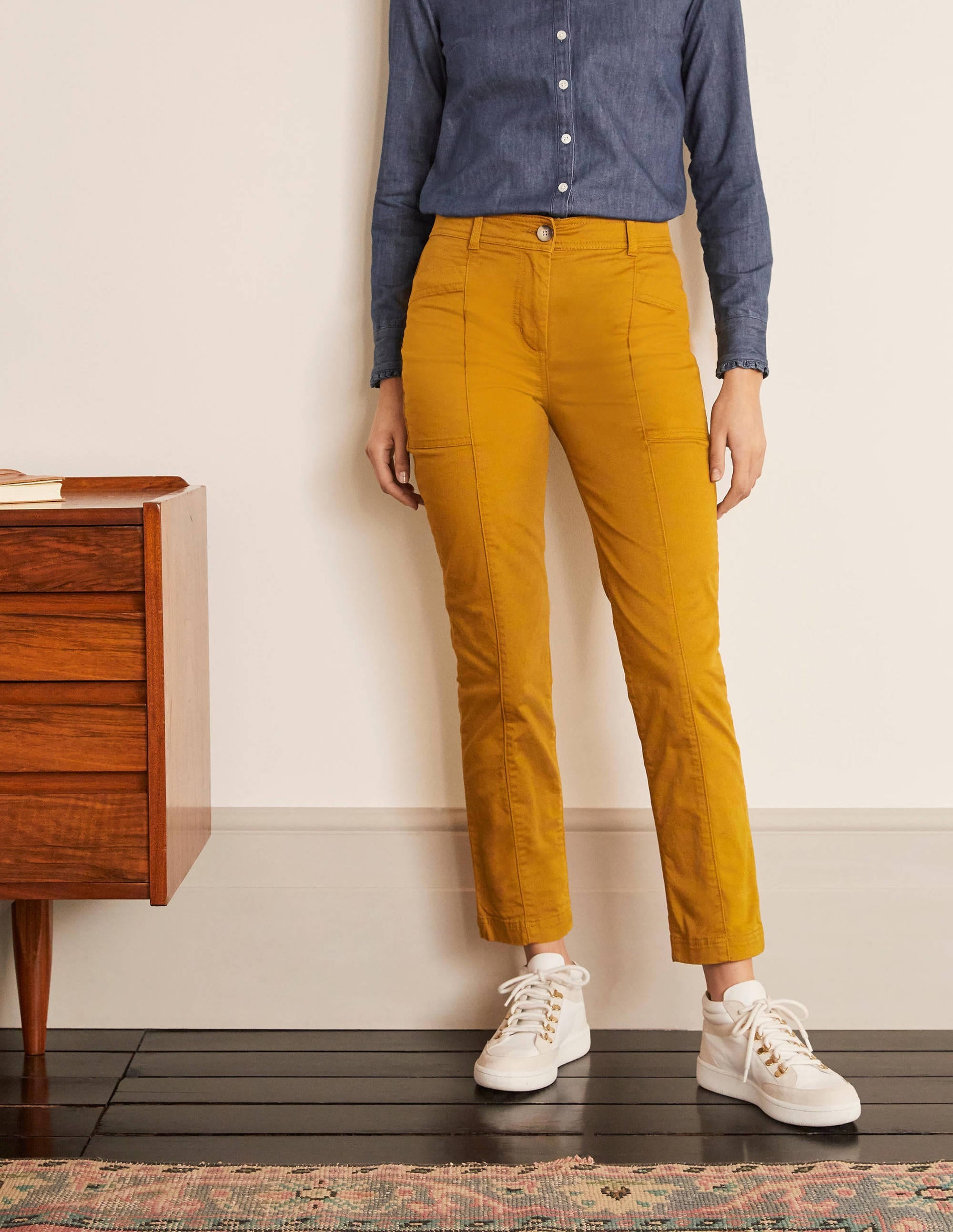 Abingdon Trousers-Frankincense - Image 1