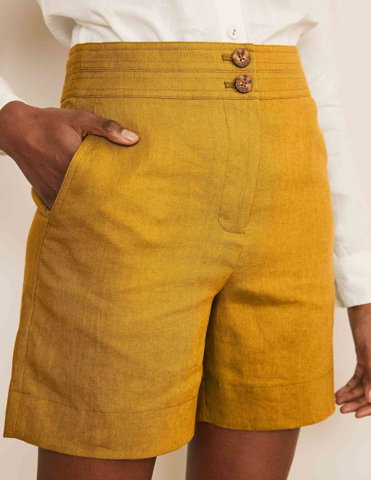 Cornwall Linen Shorts-Tuscan Sun - Image 3