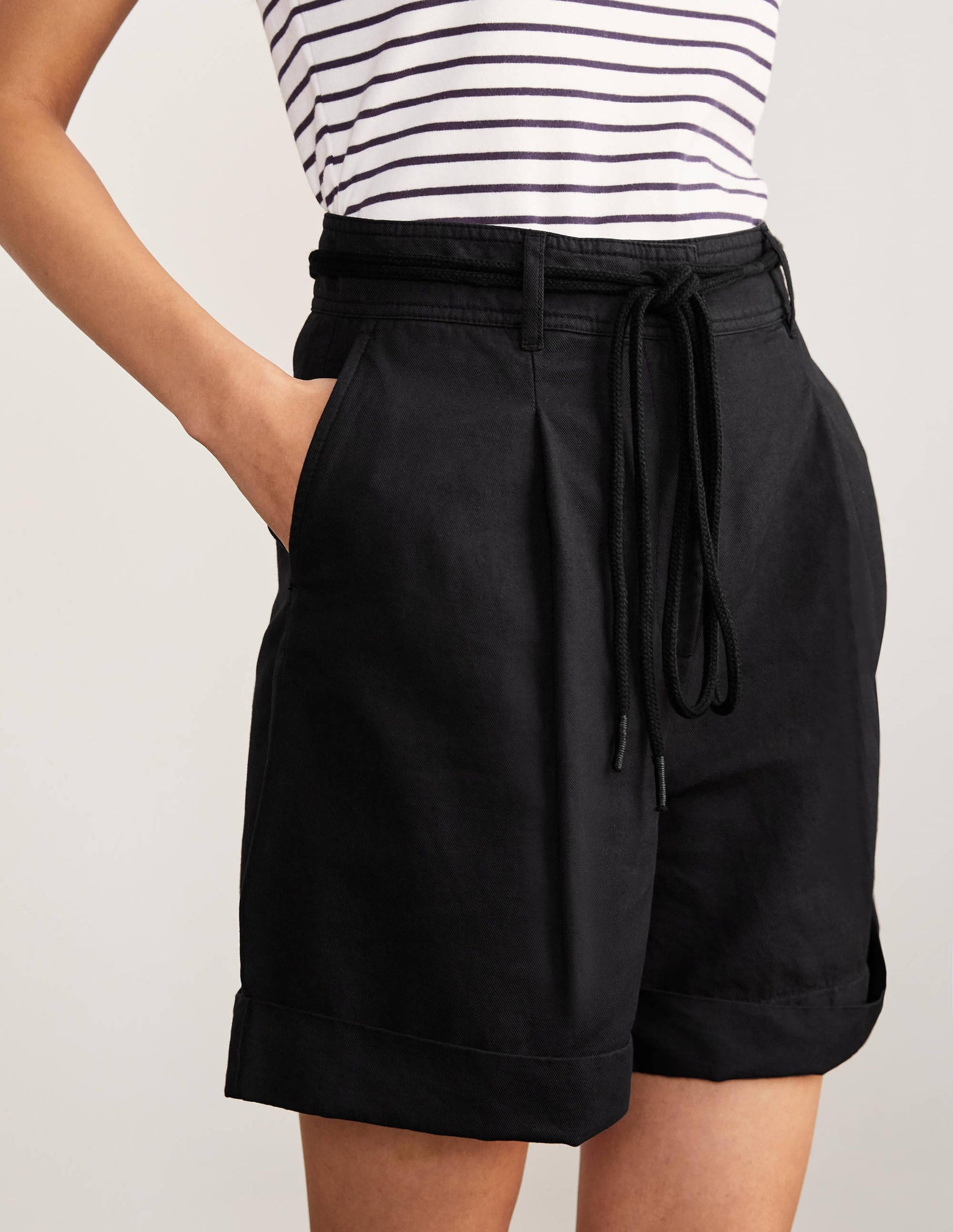 Portree Shorts-Black-3