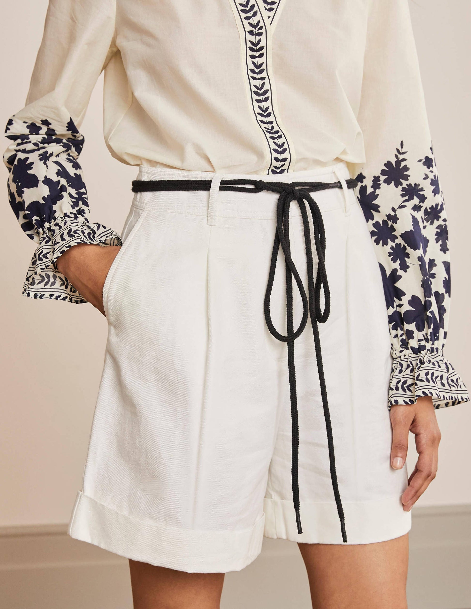 Portree Shorts-White-4