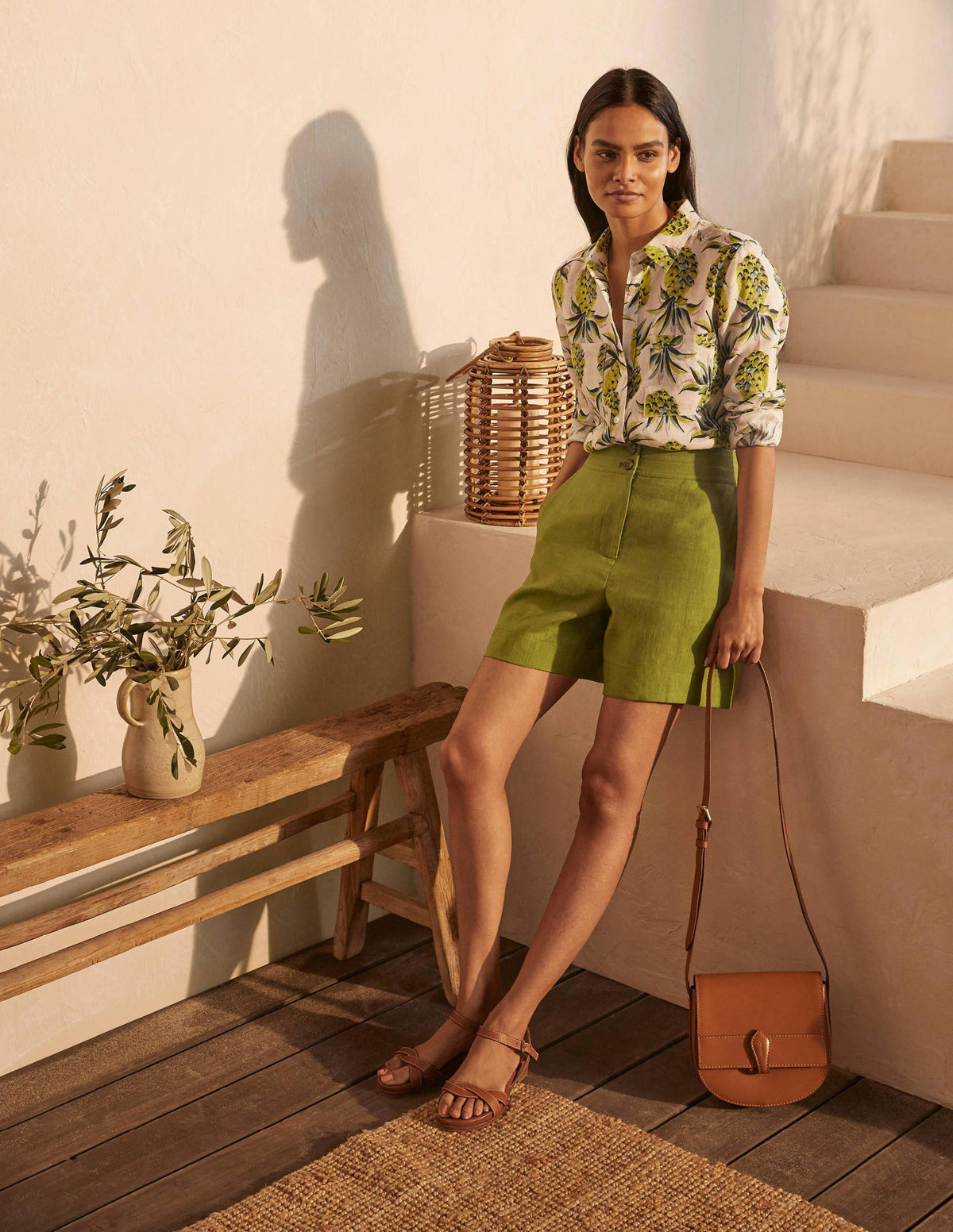 Cornwall Linen Shorts-Pea-1