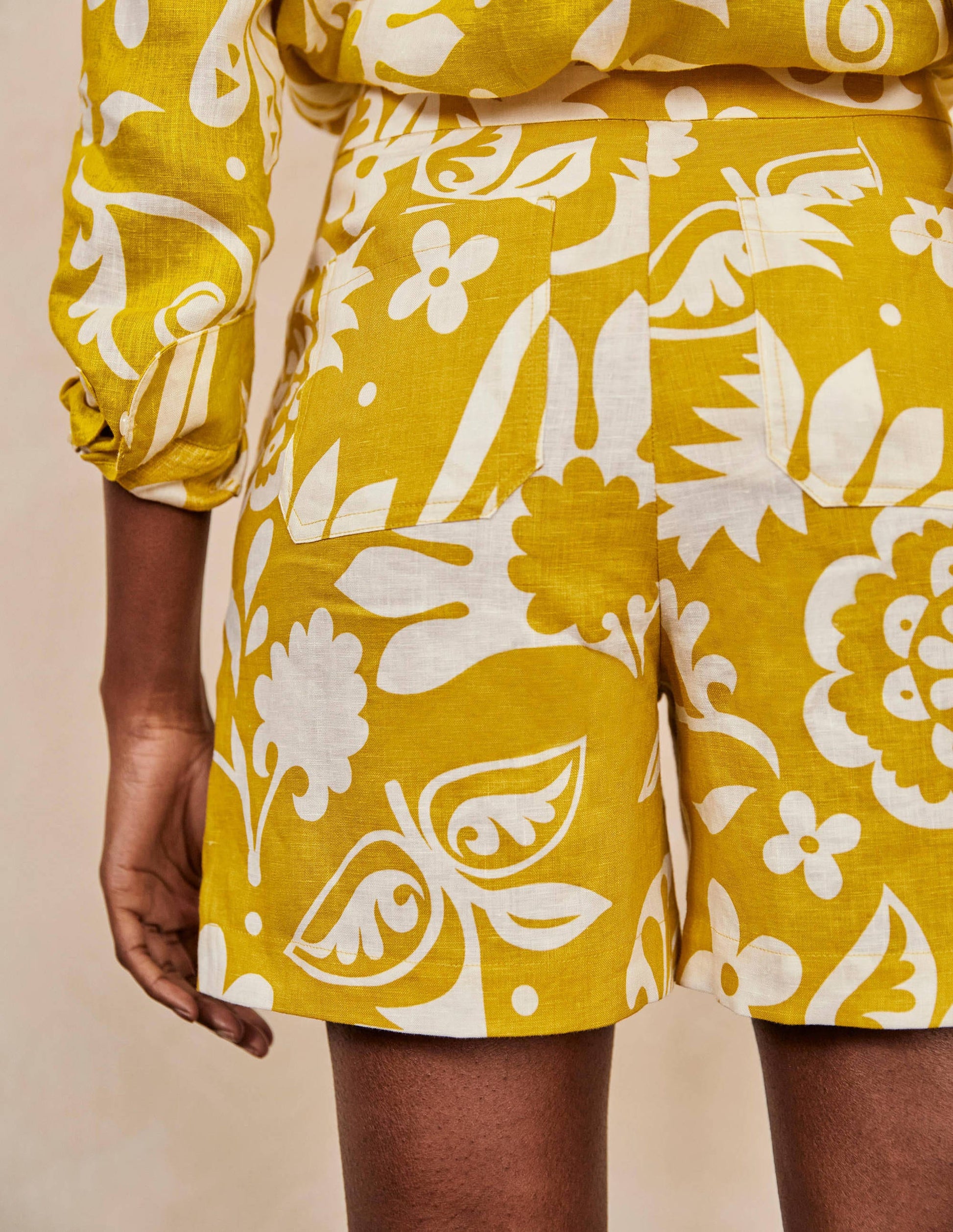 Georgina Linen Shorts-Chartreuse, Garden Tropic-3