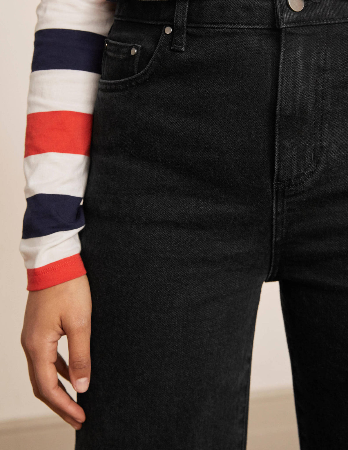 Relaxed Wide Leg Jean-Black-3