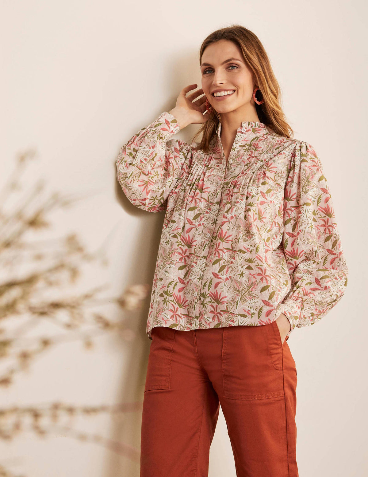 Miranda Blouse-Milkshake, Tropical Palm-1