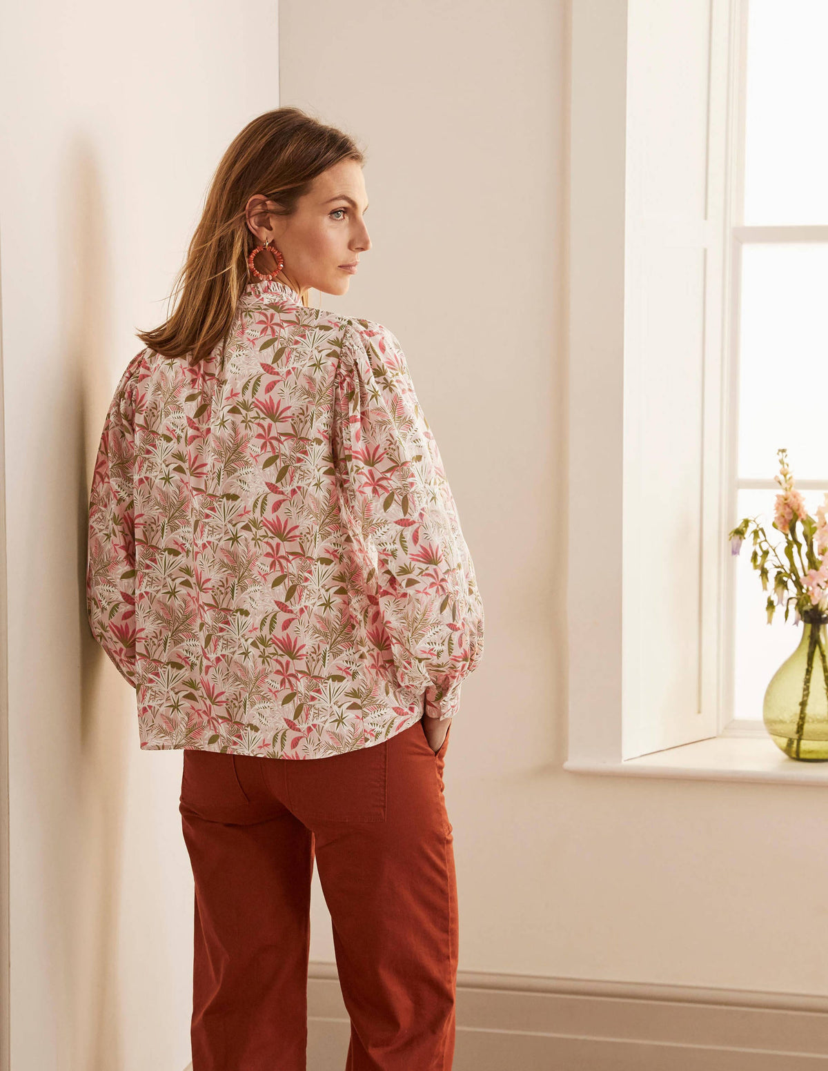 Miranda Blouse-Milkshake, Tropical Palm-3