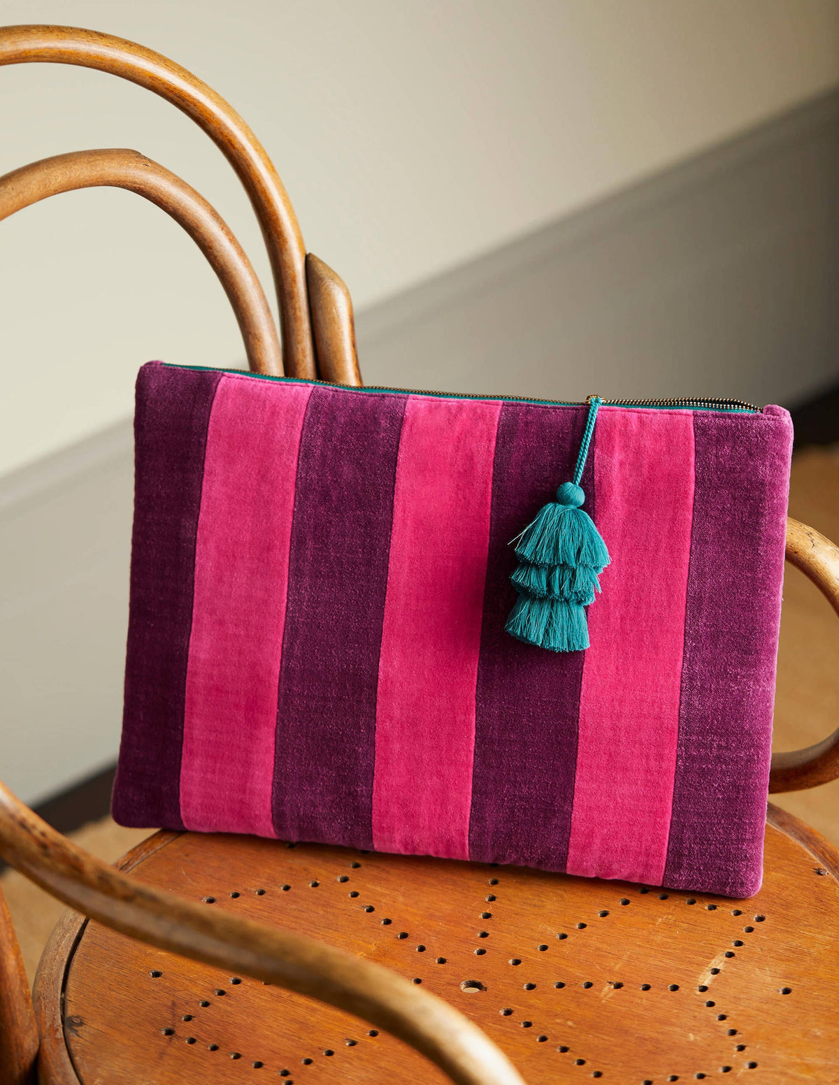 Velvet Laptop Pouch-Festival Pink/Wine - Image 1