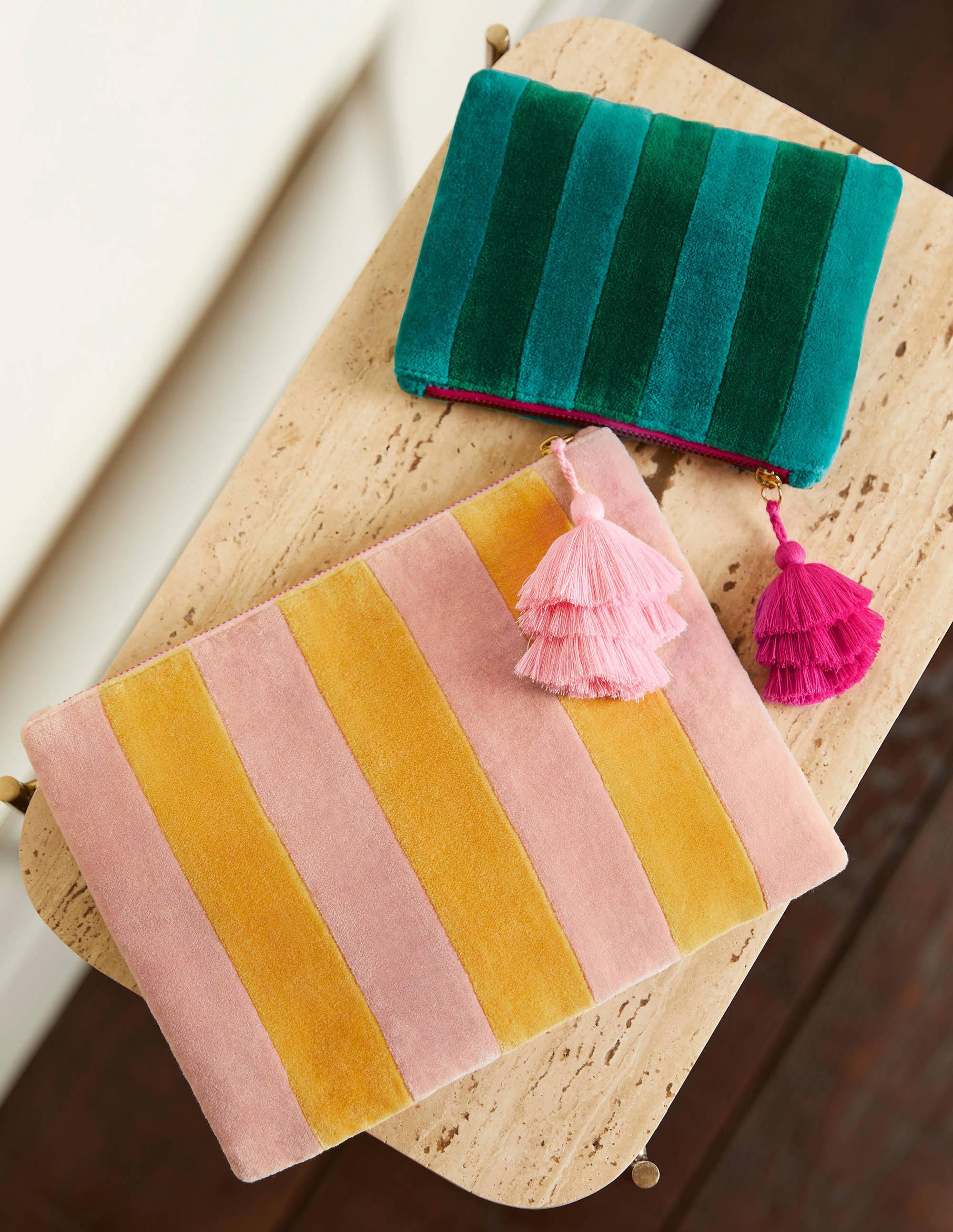Velvet Keepsake Set-Honey Gold/Milkshake - Image 1