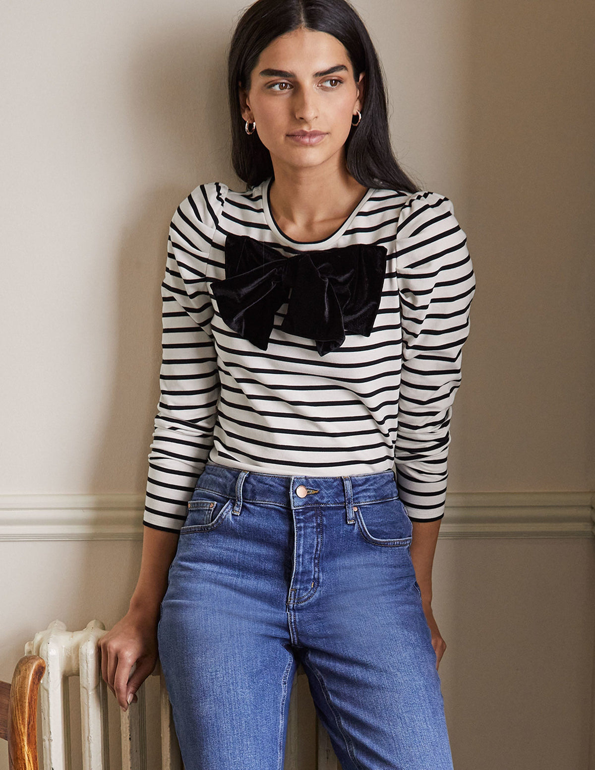 Imogen Breton-Ivory/ Black Bow-1