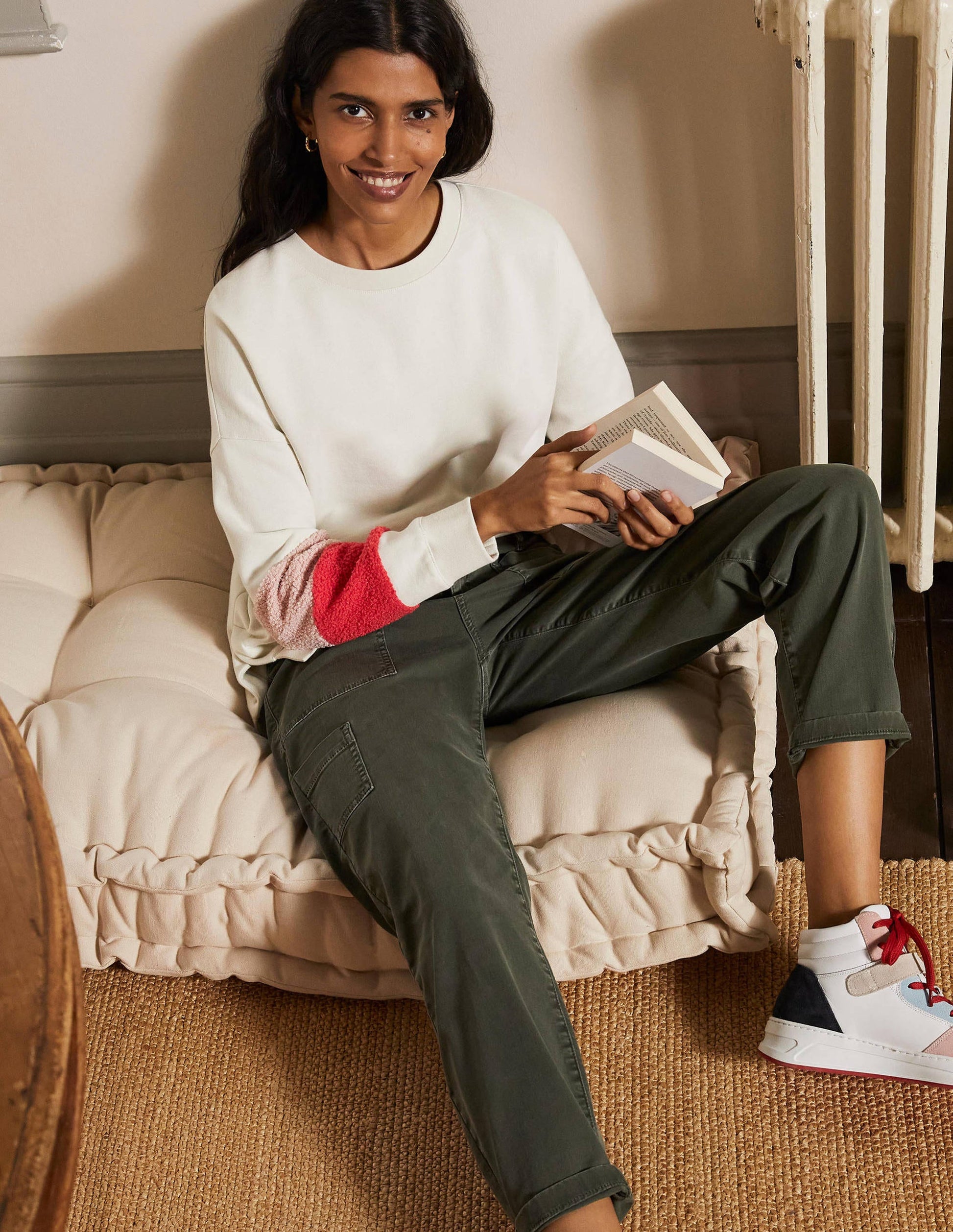 Interest Sweatshirt-Ivory Teddy Colourblock-3