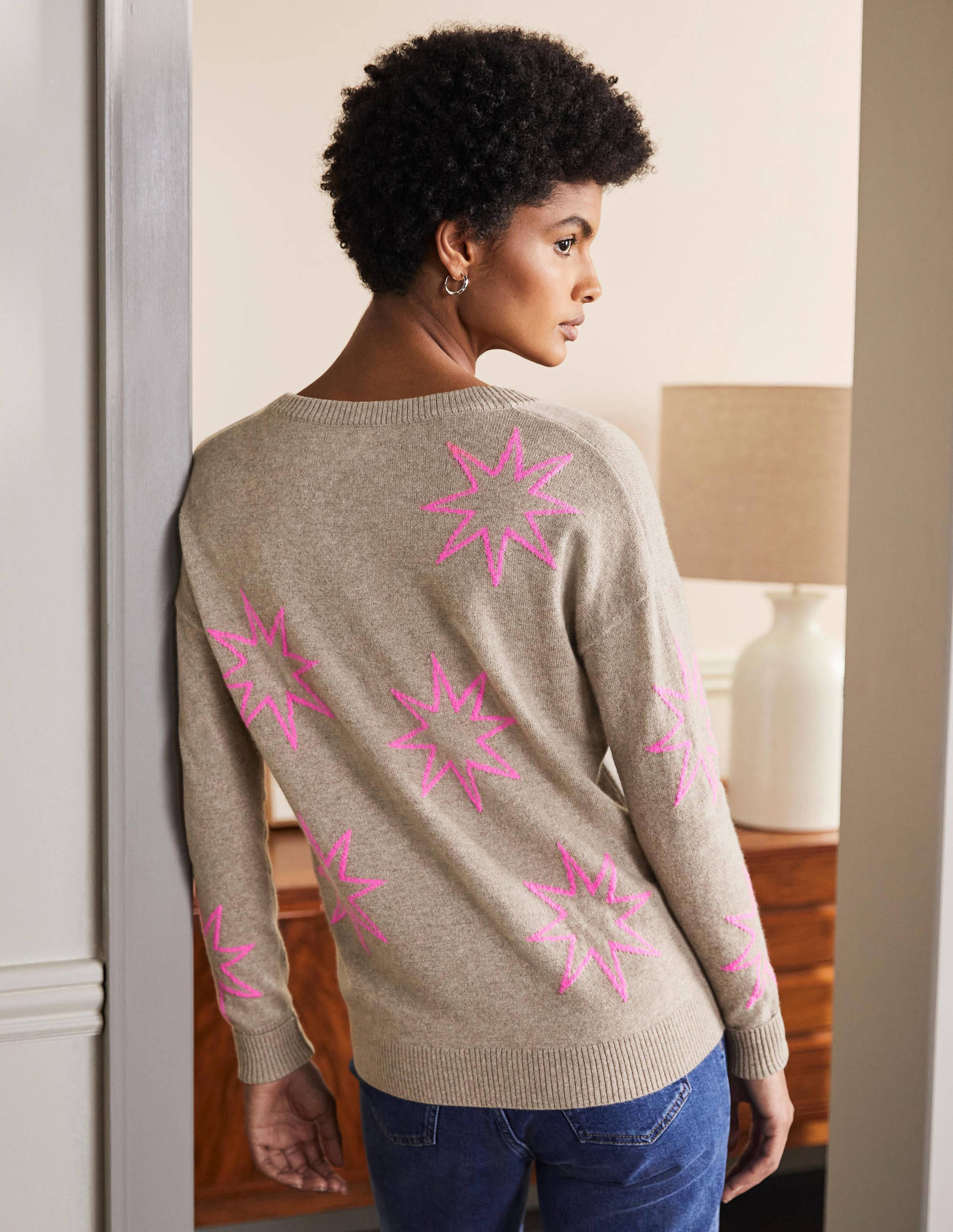 Cashmere V-neck Relaxed Jumper-Mink Melange, Neon Starburst - Image 3