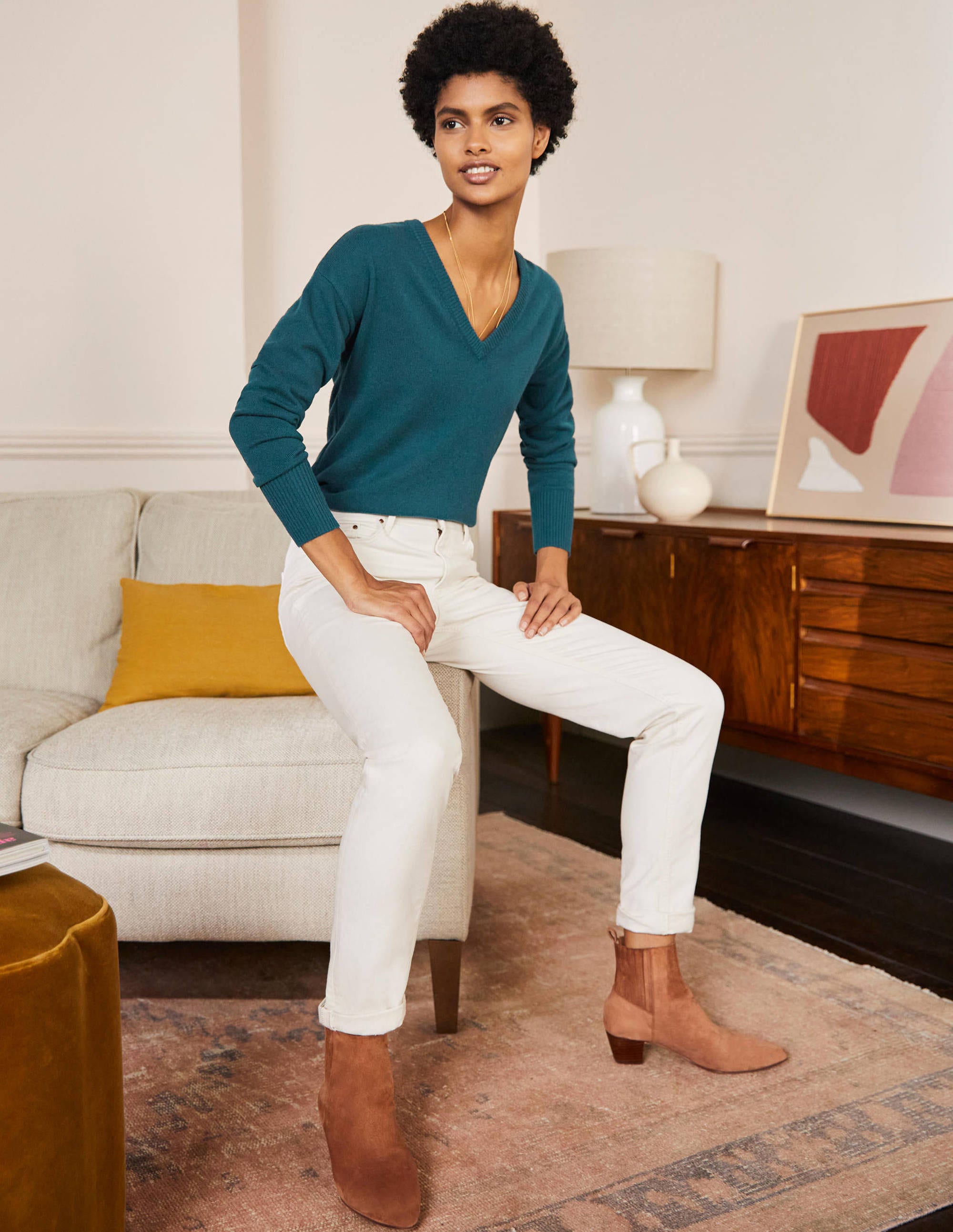 Cashmere V-neck Relaxed Jumper-Dark Teal - Image 4