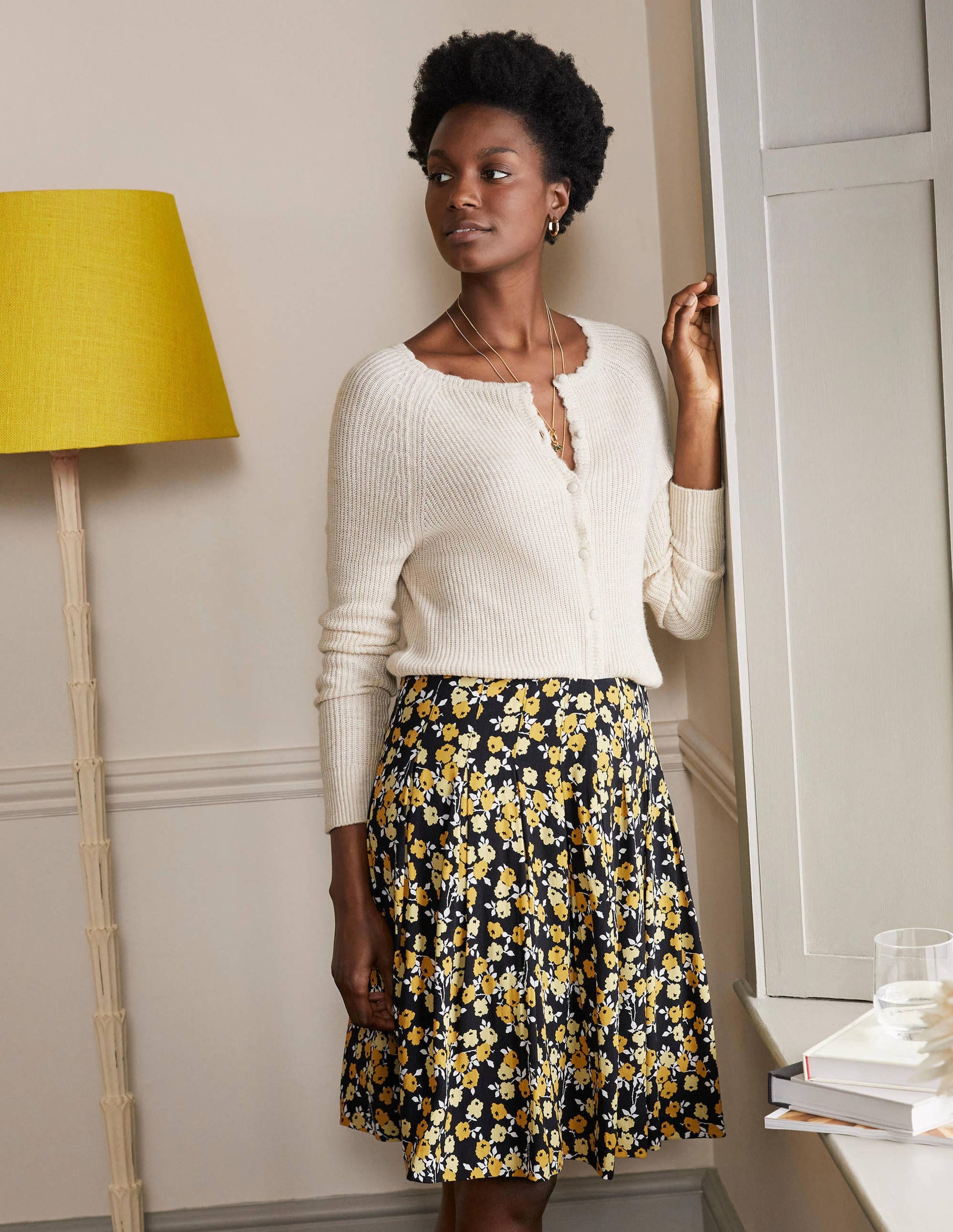 Victoria Pleated Skirt-Black, Abstract Sprig-5