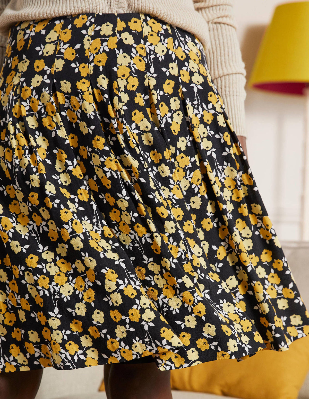 Victoria Pleated Skirt-Black, Abstract Sprig-1
